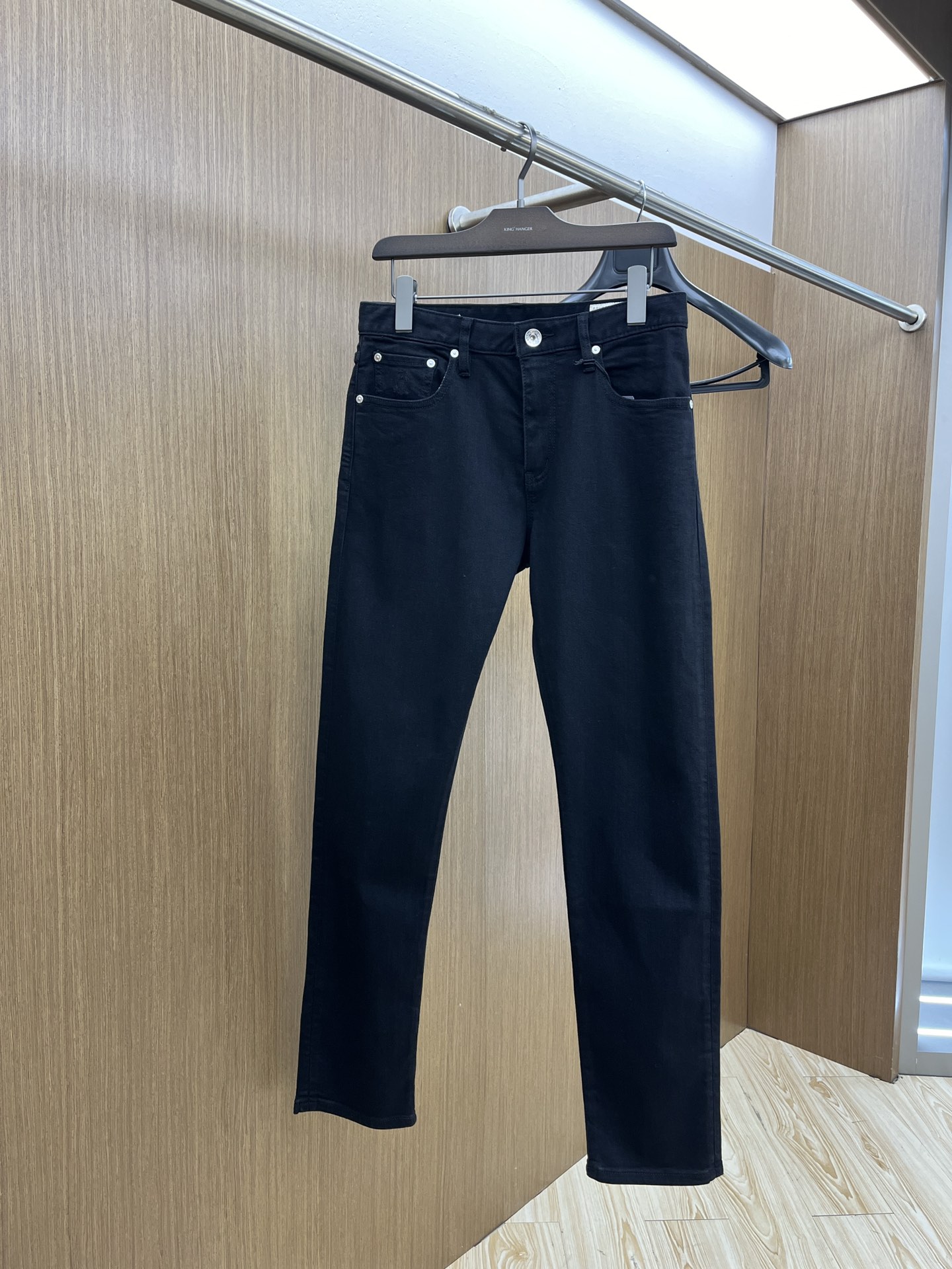 High-End Custom Quality Jeans with Original Monocrops for Spring-Summer - 图片 2