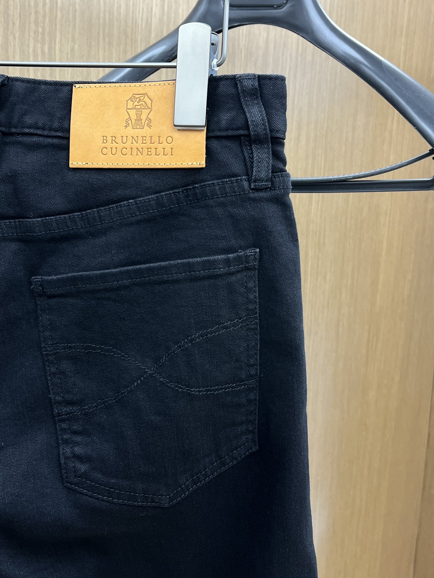 High-End Custom Quality Jeans with Original Monocrops for Spring-Summer - 图片 9