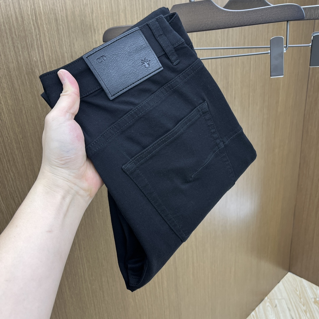 NO:118227,New CD 0 Spring and Summer New Men's Casual Jeans, Top Quality!  Channel orders are sold simultaneously on the official website!  !  Original customized denim cotton material!  Suitable for casual/formal outfits ~ the best for daily commuting!  !  ftd size 29-38 (no 3537), jeans,alexander wang19860909新款 CD 0春夏新款男士休闲牛仔裤,顶级品质！渠道订单,官网同步出售！！原厂订制牛仔全棉材质！适合休闲/正装各种搭配～日常通勤的极品！！ftd尺码29-38（没3537）,,jeans,alexander wang,Men's clothing