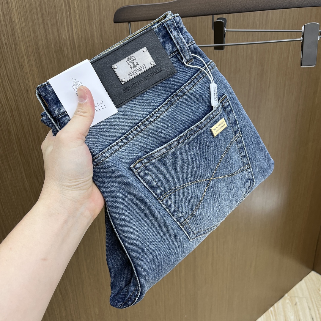 NO:123123,New BC high-end customization, 25SS spring and summer latest jeans are available at the counter simultaneously, imported color fixing fabrics, original custom reproduction, customer-supplied hardware and auxiliary materials, original quality, heavy industry washing, fine workmanship and excellent upper body!  Preferred single product produced by fax, number 29-38 without 35.37, jeans, alexander wang19860909新款 BC高端定制、25SS春夏最新款牛仔裤 柜台同步发售 进口固色面料 原版定制复刻 客供五金辅料 原单品质 重工洗水 做工走线精细 上身绝佳！优选单品 fax出品 码数29-38无35.37,,jeans,alexander wang,Men's clothing