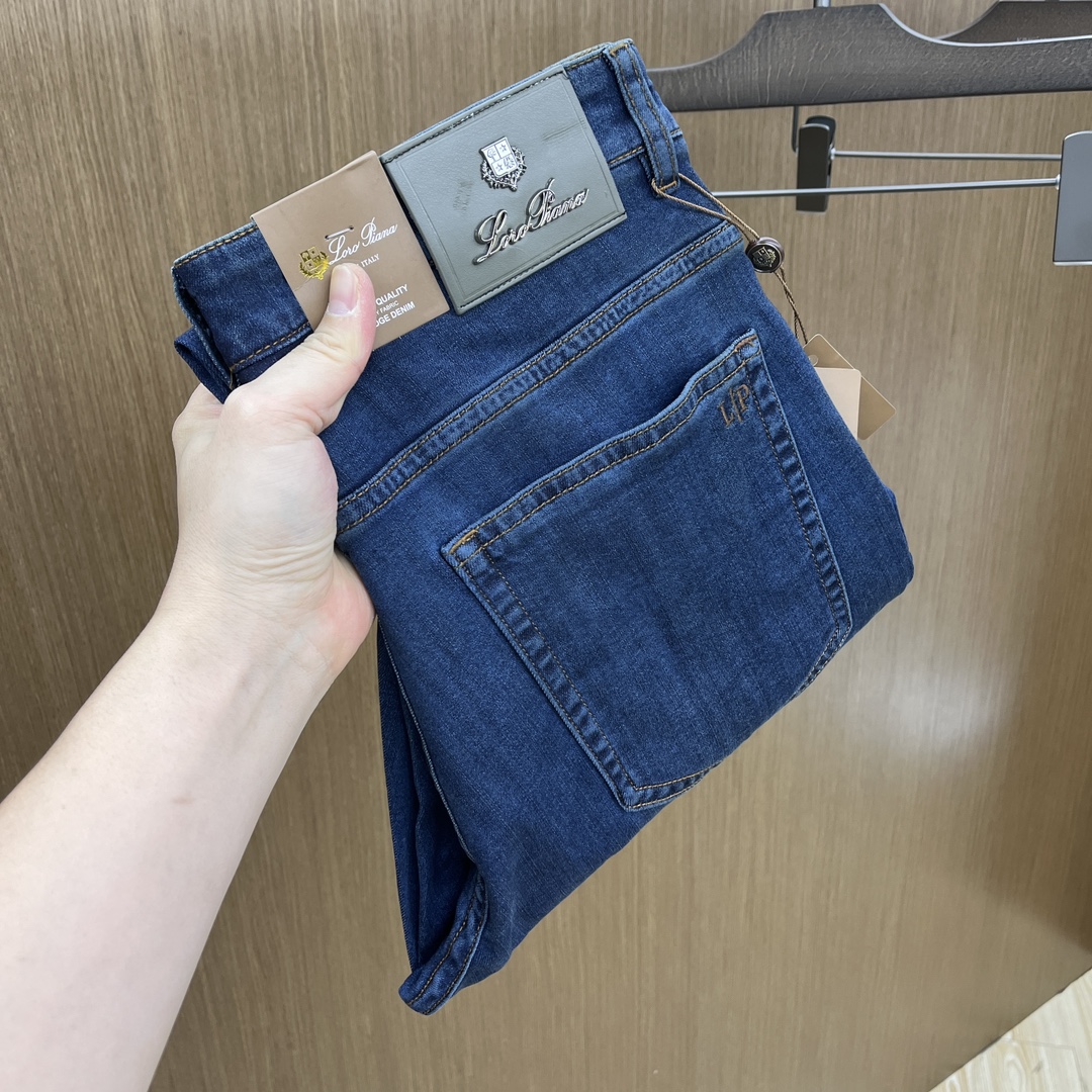 NO:116724,New LP high-end customization, 25SS spring and summer latest jeans are available at the counter simultaneously, imported color fixing fabrics, original custom reproduction, customer-supplied hardware and auxiliary materials, original quality, heavy industry washing, fine workmanship and excellent upper body!  Preferred single product produced by fax, number 29-38 without 35.37, loro piana, jeans, alexander wang19860909新款 LP高端定制、25SS春夏最新款牛仔裤 柜台同步发售 进口固色面料 原版定制复刻 客供五金辅料 原单品质 重工洗水 做工走线精细 上身绝佳！优选单品 fax出品 码数29-38无35.37,,loro piana,jeans,alexander wang,Men's clothing
