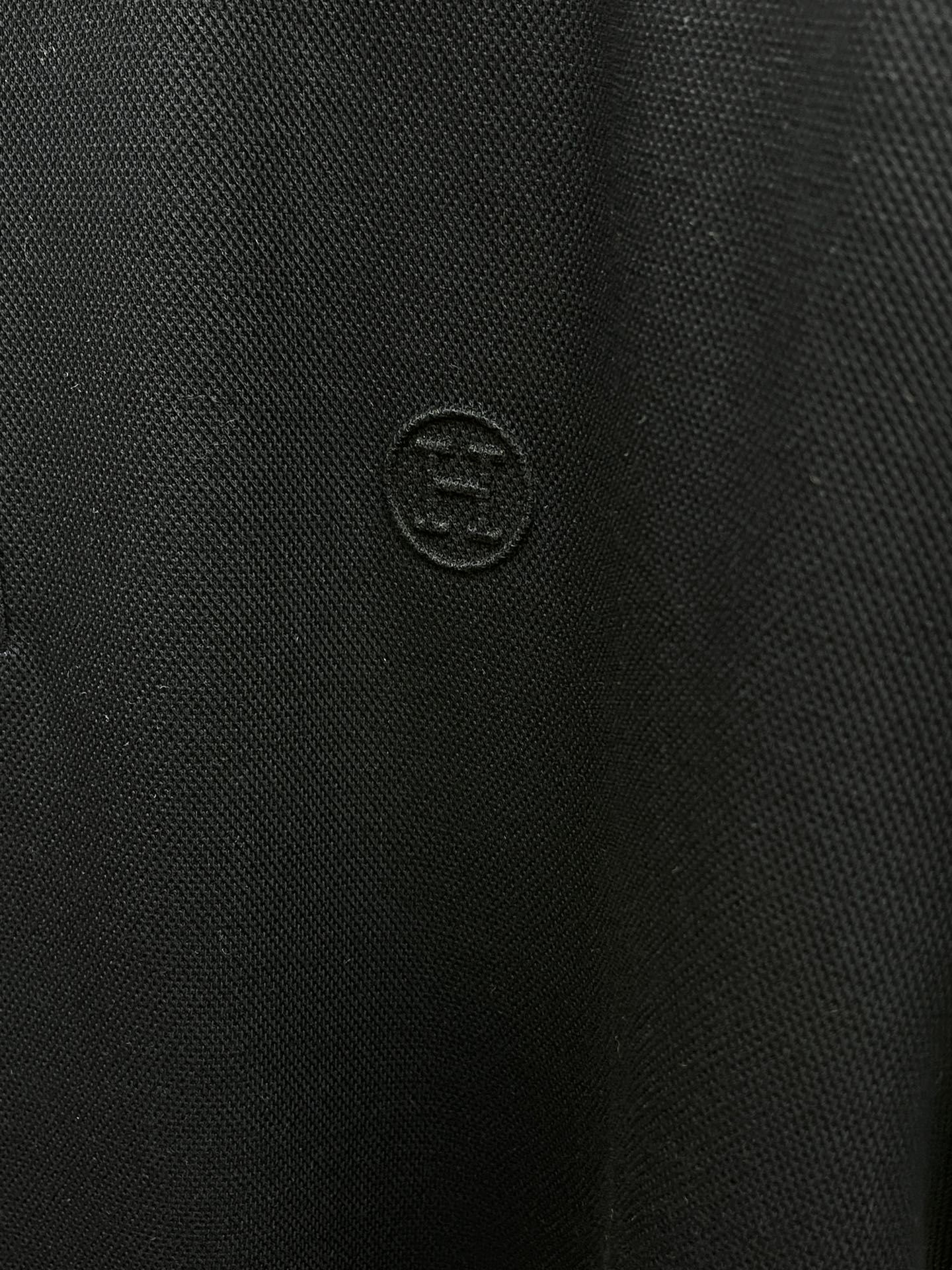 新款  Her 高品质 25早春新款短袖yyds😍 日常出门闭眼搭
定制朱地弹力棉面料短袖Polo衫T恤