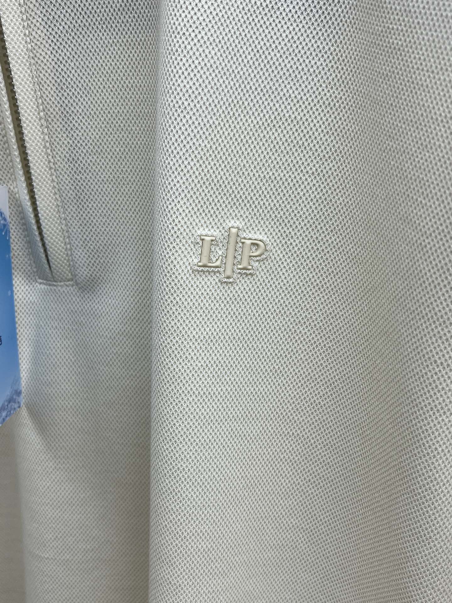 新款  lP。 高品质 25早春新款短袖yyds😍 日常出门闭眼搭
定制朱地弹力棉面料短袖Polo衫T恤