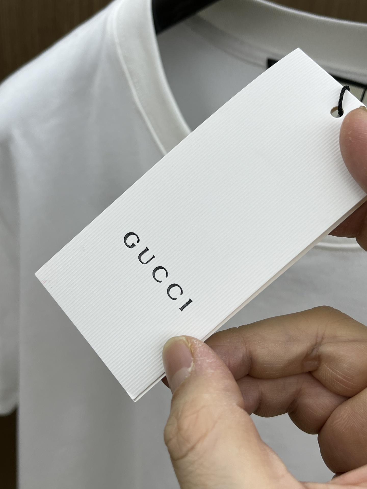 新款   Guc 🔥🔥高定面料 玉蚕丝般的丝滑 2025春夏新品上市🍃时尚经典圆领短袖👍🏻时尚单品设计，