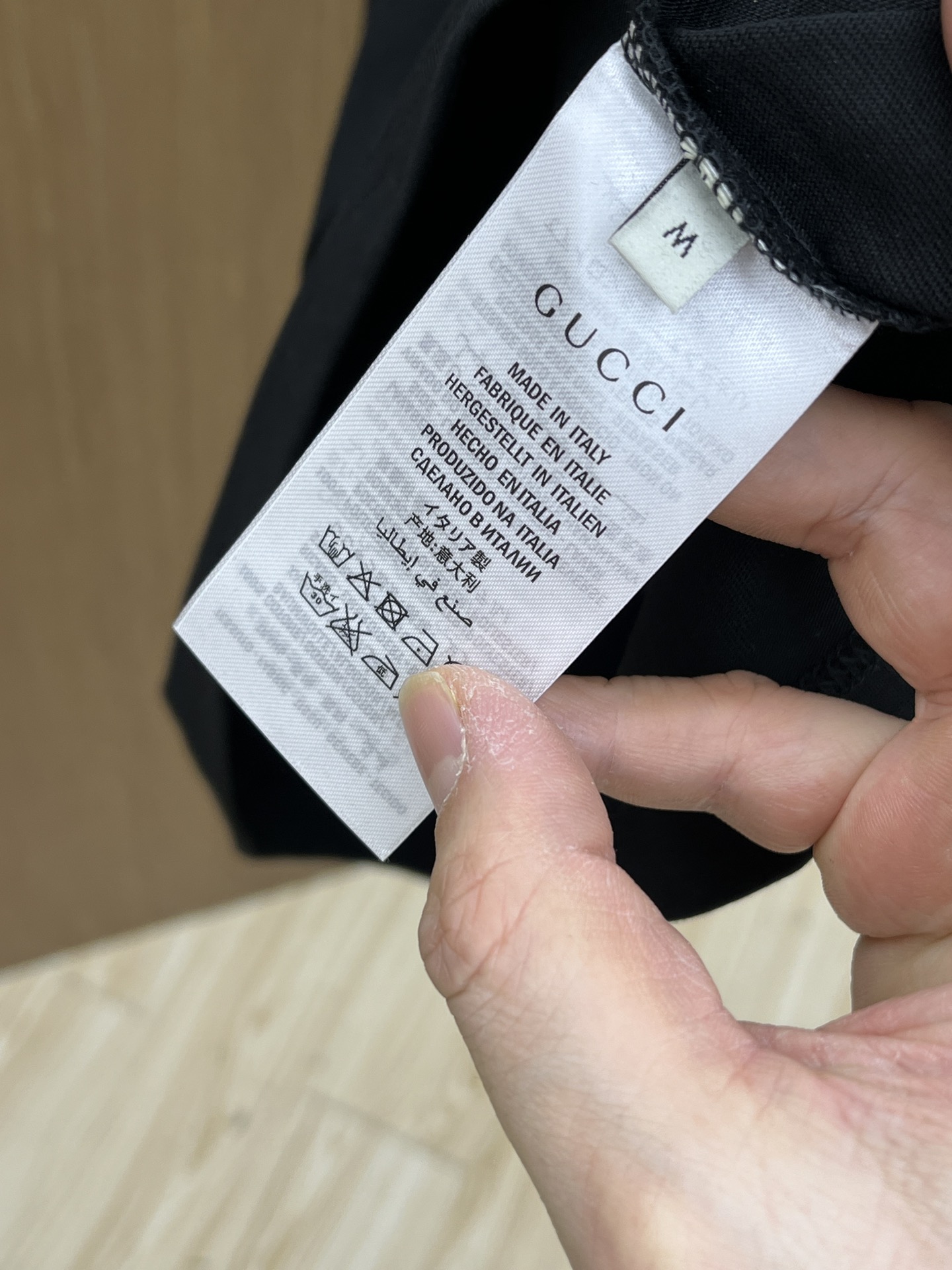 新款   Guc 🔥🔥高定面料 玉蚕丝般的丝滑 2025春夏新品上市🍃时尚经典圆领短袖👍🏻时尚单品设计，