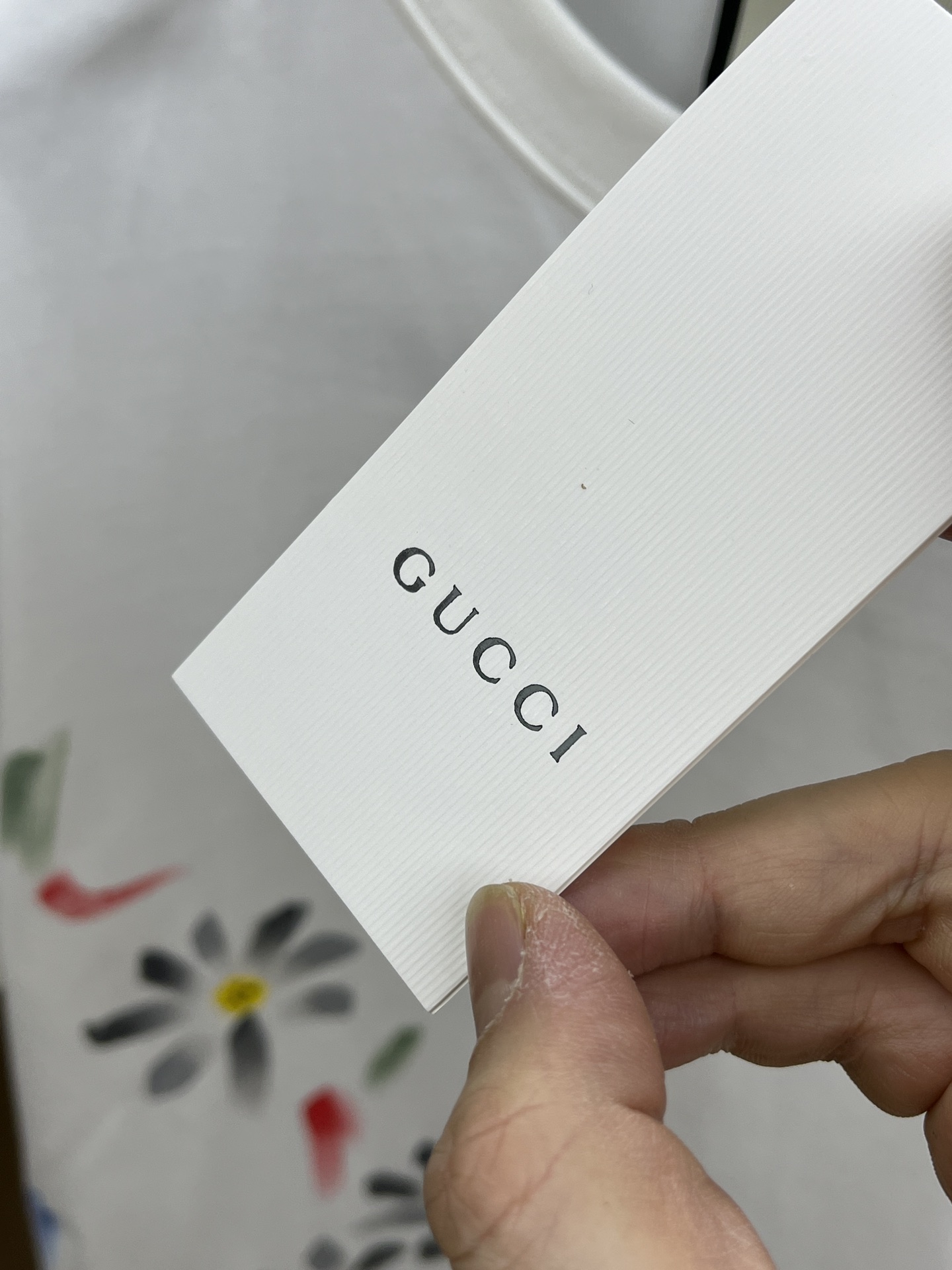 新款   Guc 🔥🔥高定面料 玉蚕丝般的丝滑 2025春夏新品上市🍃时尚经典圆领短袖👍🏻时尚单品设计，