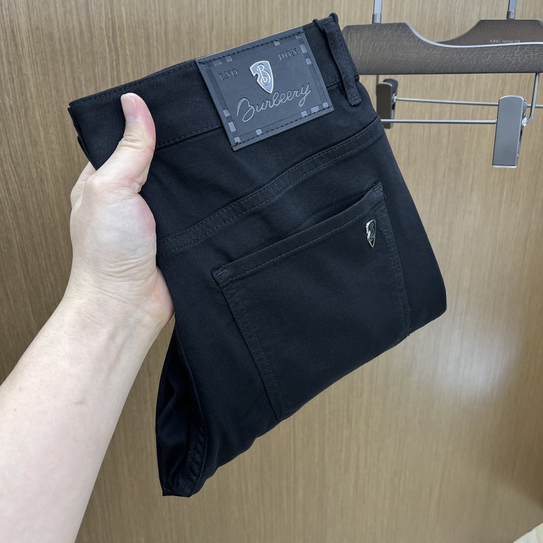 NO:116743,New BBR high-end customization Ss early spring new original single hot jeans super customization original hardware super heavy industry craftsmanship excellent style, impeccable details!  The style is not picky, it is very high-end, and the good products are not waiting for everyone. If you like it, hurry up and start fjh Size: 28-38 If you don’t have 37 orders, please report your waistline, jeans, alexander wang19860909新款 BBR 高端定制 Ss早春新款原单爆款牛仔裤 超级定制款 原版五金 超级重工工艺 版型超赞,细节做工无可挑剔！款式不挑人,特别高档,好货不等人,看中赶紧下手fjh 尺码:28-38 无37下单请报腰围,,jeans,alexander wang,Men's clothing