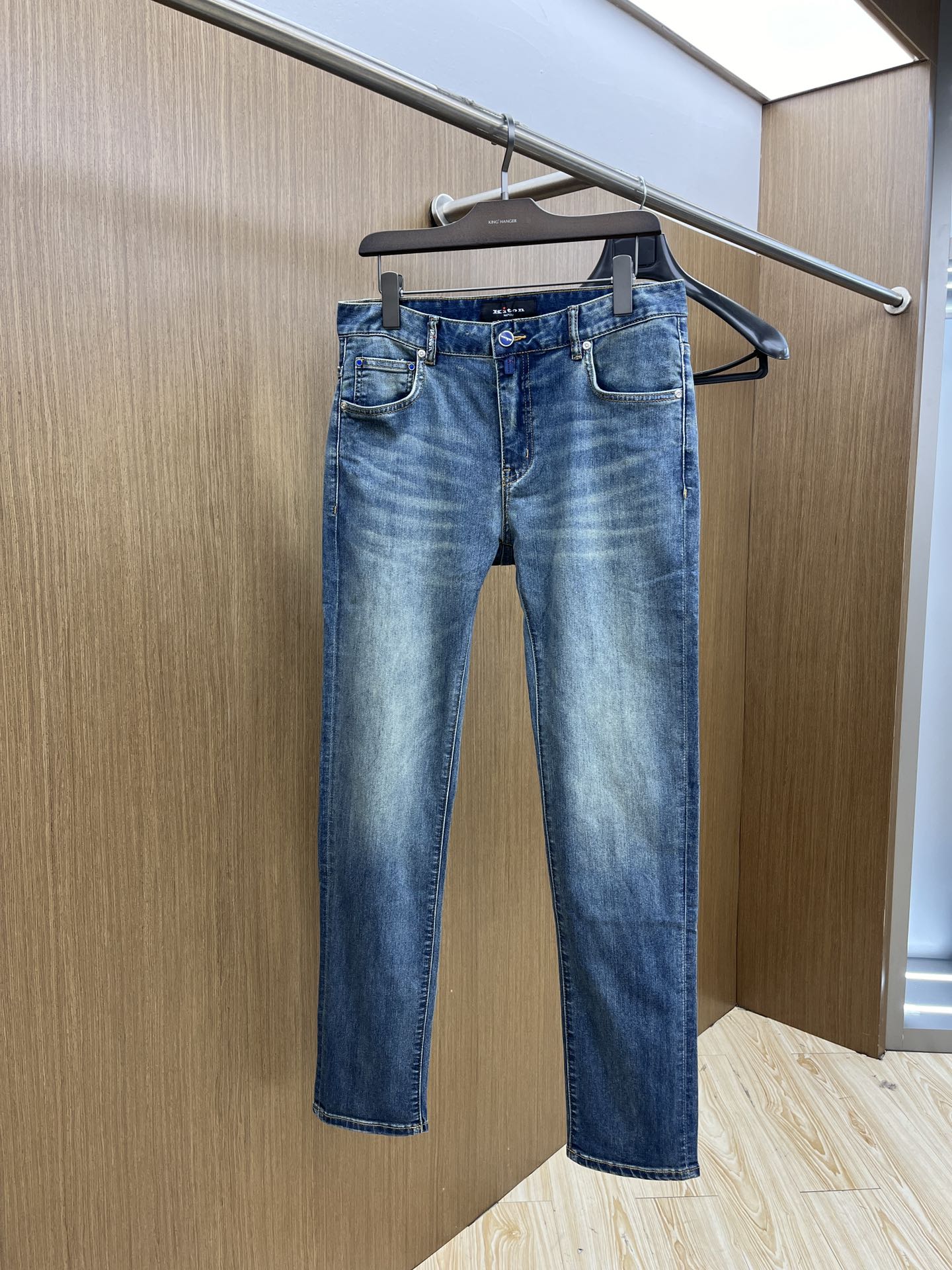 KITON 🔥/ss😘春夏爆款新品 秋冬牛仔裤🆕柔软亲肤面料 重工定位洗水 专柜限量款 奢华感订制头层