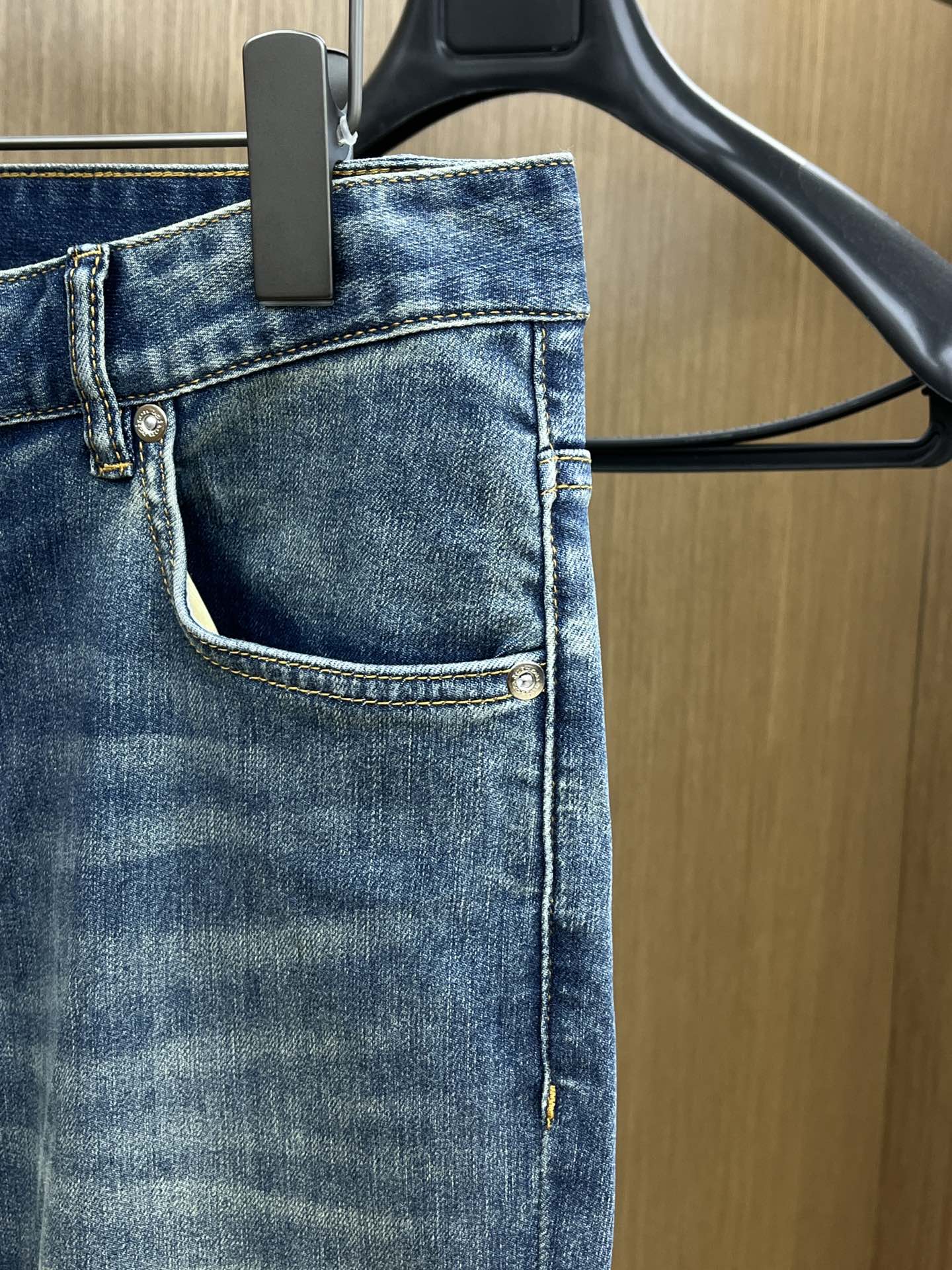  KITON 🔥/ss😘春夏爆款新品 秋冬牛仔裤🆕柔软亲肤面料 重工定位洗水 专柜限量款 奢华感订制头层