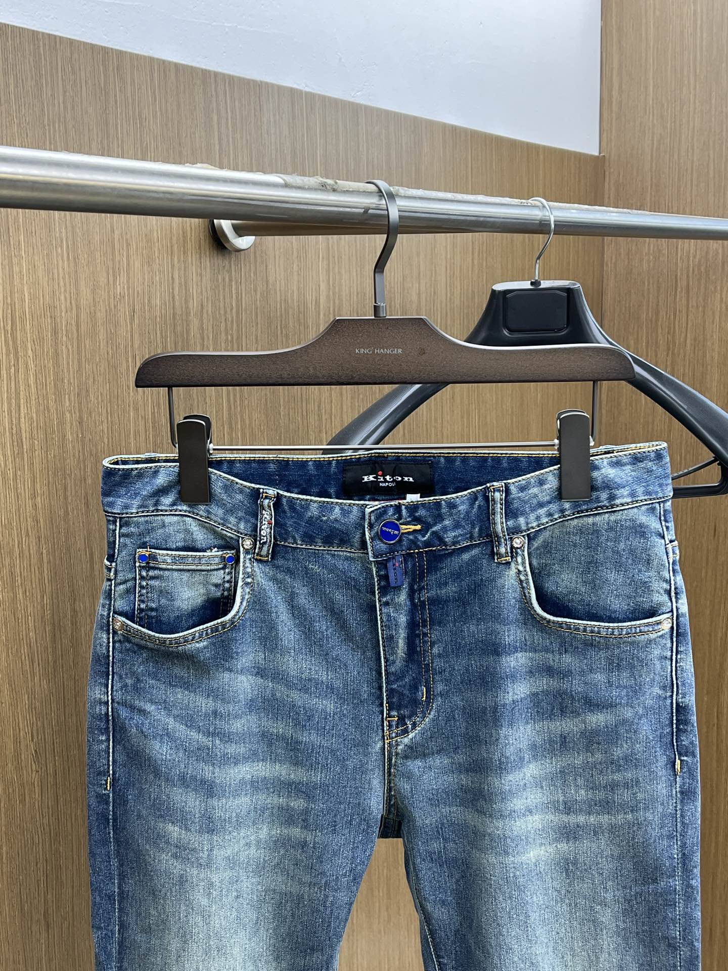  KITON 🔥/ss😘春夏爆款新品 秋冬牛仔裤🆕柔软亲肤面料 重工定位洗水 专柜限量款 奢华感订制头层