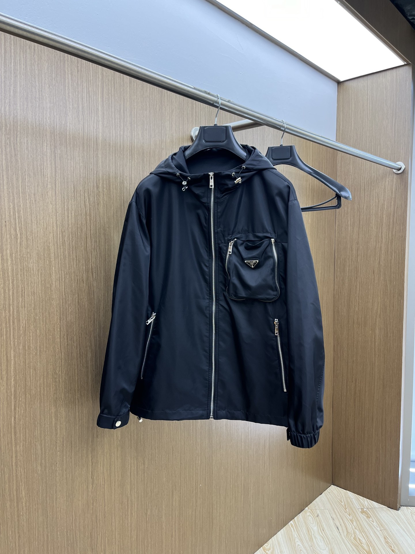 NO:119976,PD 1950SS early spring new men's jacket, original single three-standard full high-end version!  High-quality counter fabrics, breathable and comfortable, impeccable details, brand elements design concept, exquisite workmanship and complex craftsmanship, professional purchasing grade reflects high quality. The feel is delicate and soft, presents casual cutting, and the fdh upper body style is superb. Number of codes M~XXXL,, jackets & coats, jackets & coats, alexander wang19860909PD 1950SS早春新款男士夹克外套 原单三标齐全高端版本！高定专柜面料 透气舒适度高,细节无可挑剔,品牌元素设计理念,做工考究工艺复杂,专业代购级体现高品质.手感细腻柔软,呈现休闲裁剪,fdh上身版型超赞 码数M～XXXL,,jackets & coats,jackets & coats,alexander wang,Men's clothing