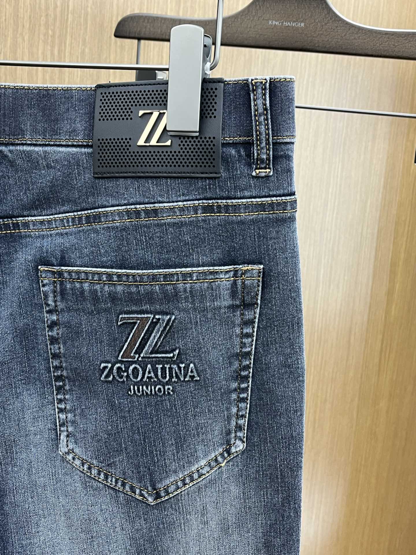  ZZ 🔥🔥高端定制、2025早春薄款最新款牛仔裤 柜台同步发售 小脚版型，进口固色面料 原版定制复刻 