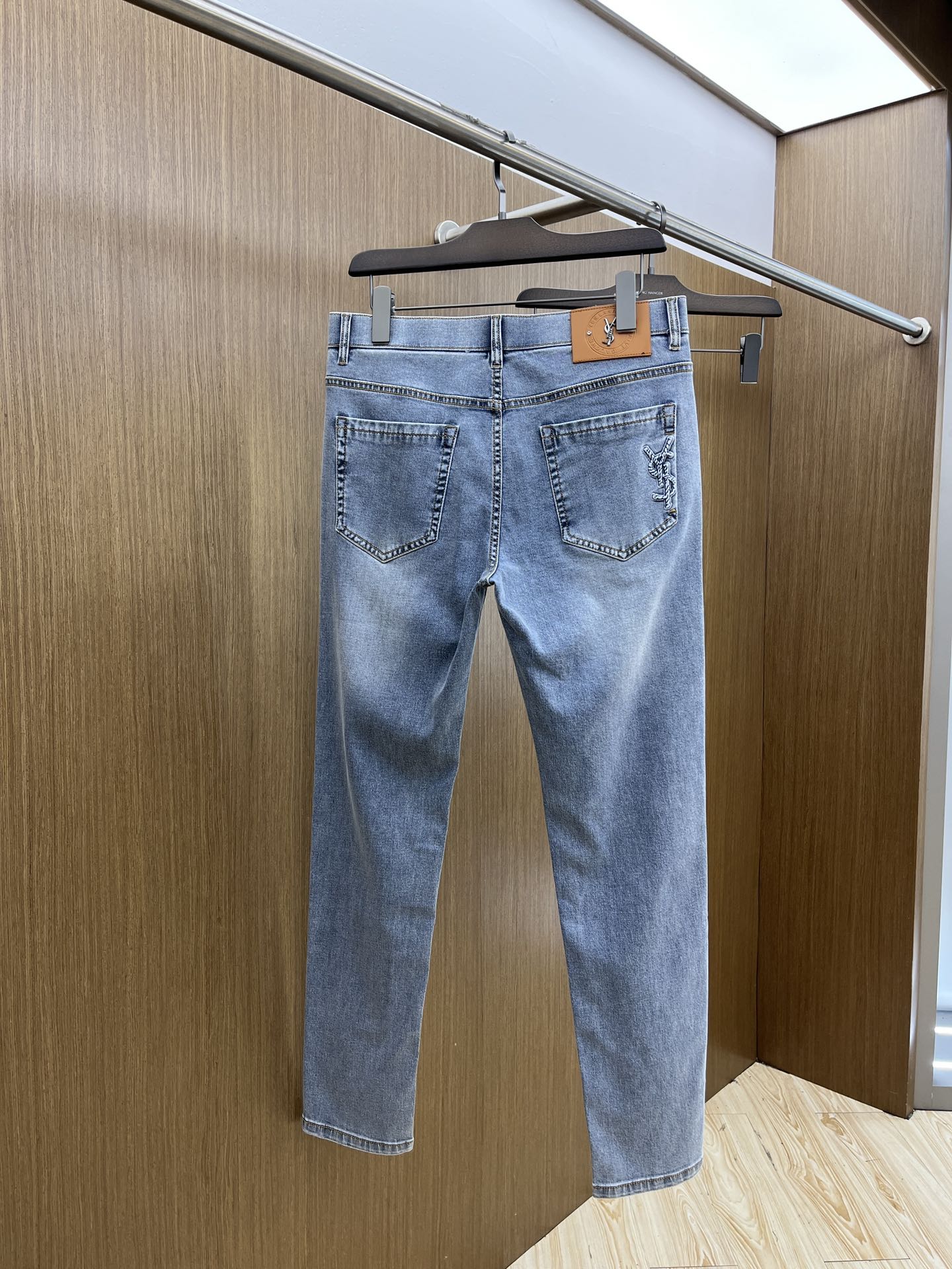 2025 Early Spring YSL Custom Jeans: High-End, Unique Design, Premium Quality, Limited Distribution. - 图片 8