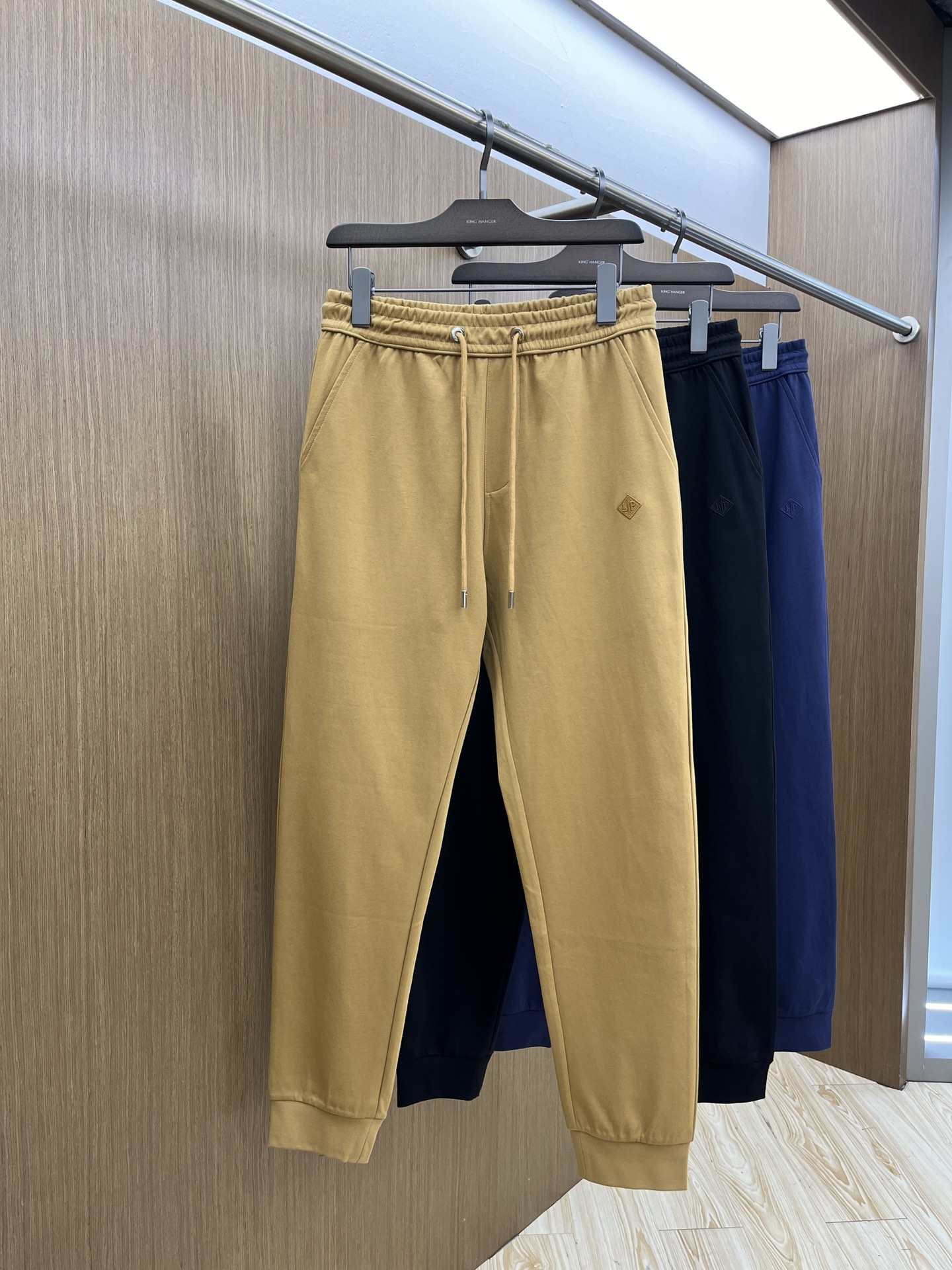 Men's Cotton Blend Logo Print Drawstring Sweatpants | Fashionable and Comfortable 2 i1740429704 4356 6