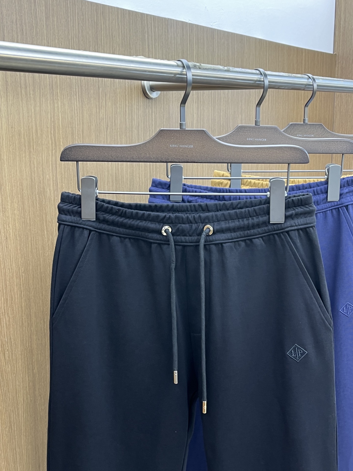 Premium Cotton Logo Sweatpants - Comfortable, Stylish, and Trendy Design 3 i1740429777 6477 2