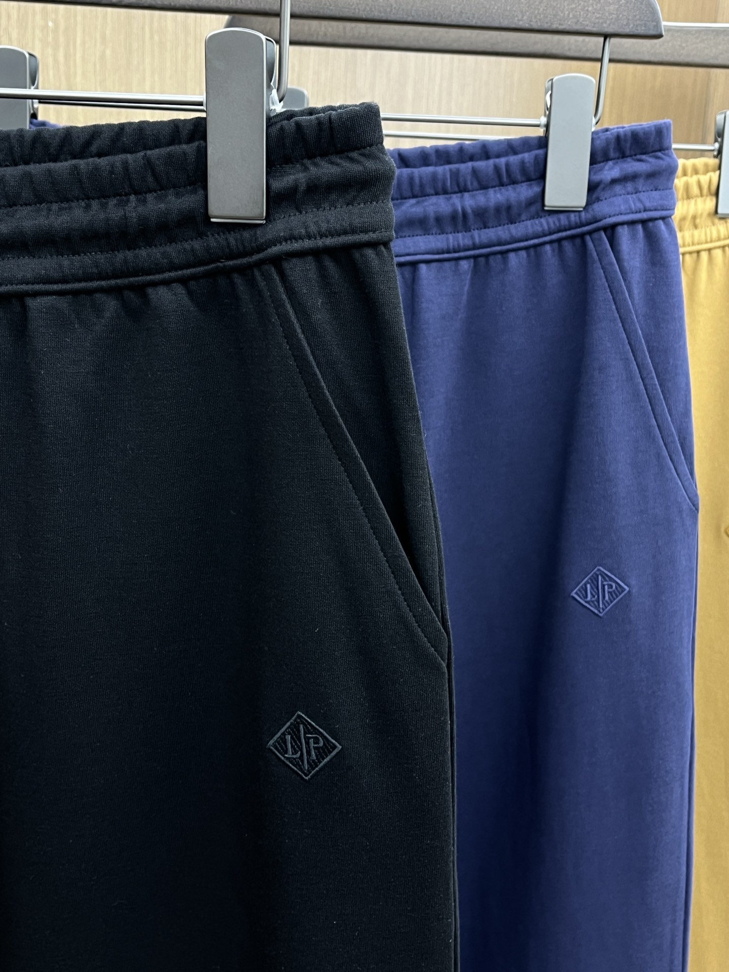 Premium Cotton Logo Sweatpants - Comfortable, Stylish, and Trendy Design 6 i1740429777 7685 5