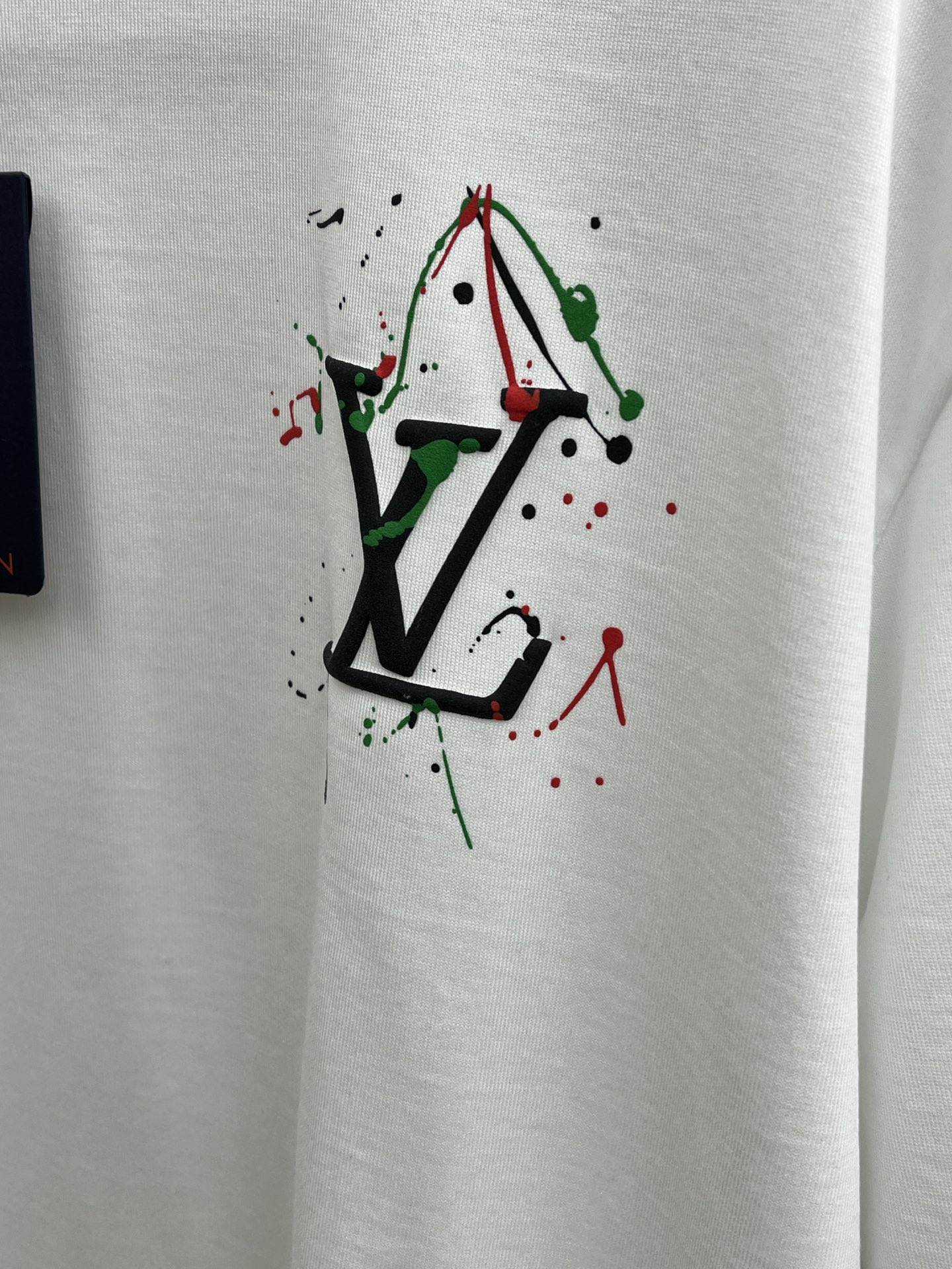 新款  LV 🔥🔥高端定制 2025春夏新款首发专柜最新款短袖圆领T恤 高端订制 设计前卫时尚！品牌lo