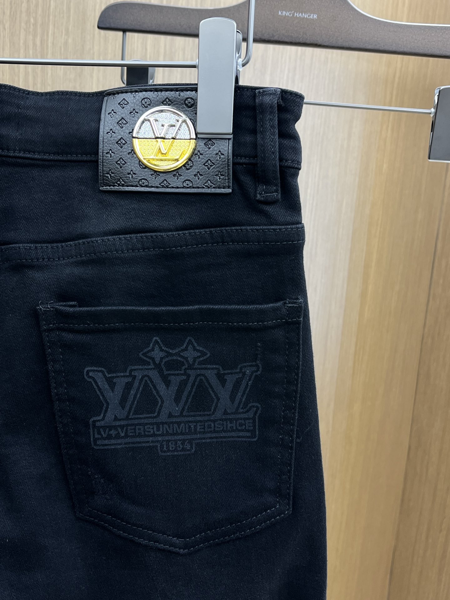 秋冬 LV 🔥🔥高端定制、25ss秋冬最新款原牛仔裤 柜台同步发售 原版定制复刻 客供五金辅料 原单品质