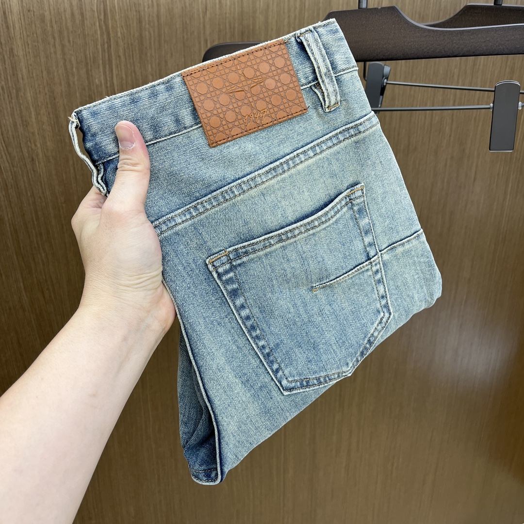 NO:148334,CD /ss Spring and summer hot new products, jeans soft and skin-friendly fabrics, heavy industry positioning and washing, counter limited edition, luxury custom-made top leather nameplate, craft   washing, foreign trade quality and details are fully processed, this color is absolutely love, counter, autumn and winter hot sale, pre-sale, sold out, single color, versatile, big cow flavor, elastic slim small straight pants, size. 29-38, 35, no 37 size jxzh,, jeans, alexander wang19860909CD /ss春夏爆款新品 秋冬牛仔裤柔软亲肤面料 重工定位洗水 专柜限量款 奢华感订制头层皮铭牌 工艺 洗水外贸品质感细节处理满满到位 这颜色绝对爱了爱了专柜秋冬热卖预售即售完款爆单款色系百搭大牛味 弹力修身小直筒裤型 尺码.29-38有35无37码jxzh,,jeans,alexander wang,Men's clothing