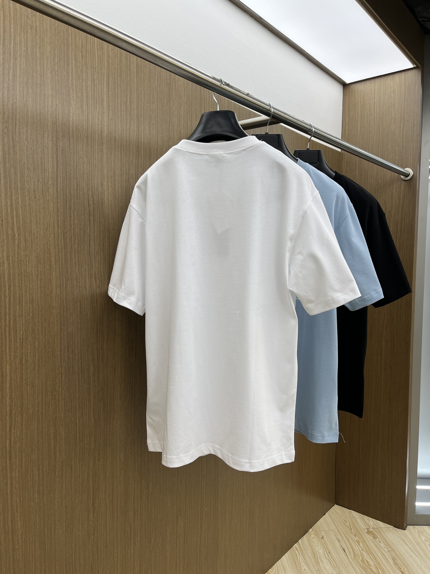 Dior Charm Cotton T-Shirt with Embroidered Logo - Limited Edition 10 i1740682461 7372 6