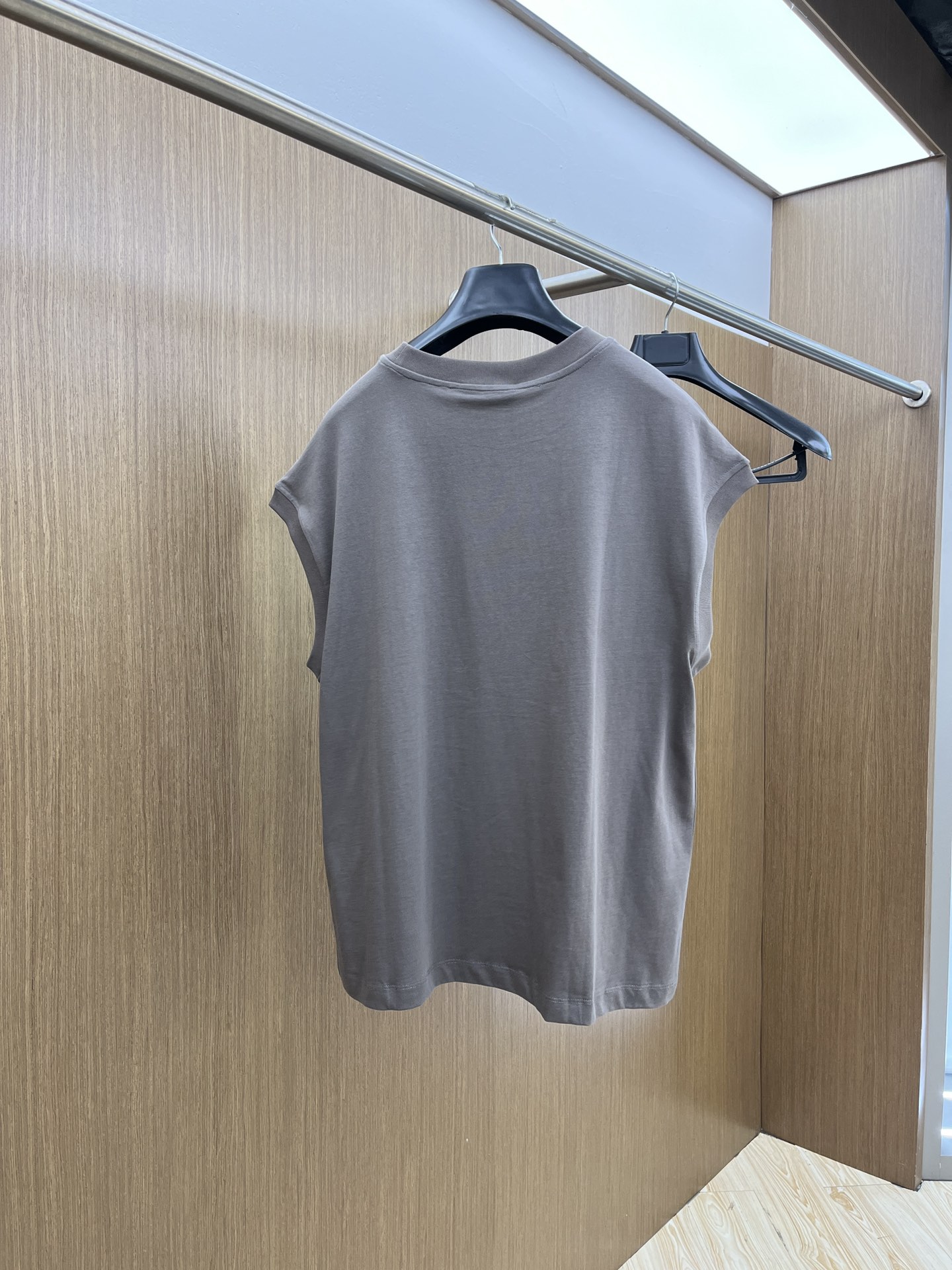 Miu Miu Three-Piece Layered Look T-Shirt Set - Versatile & Trendy 10 i1740682539 599 7