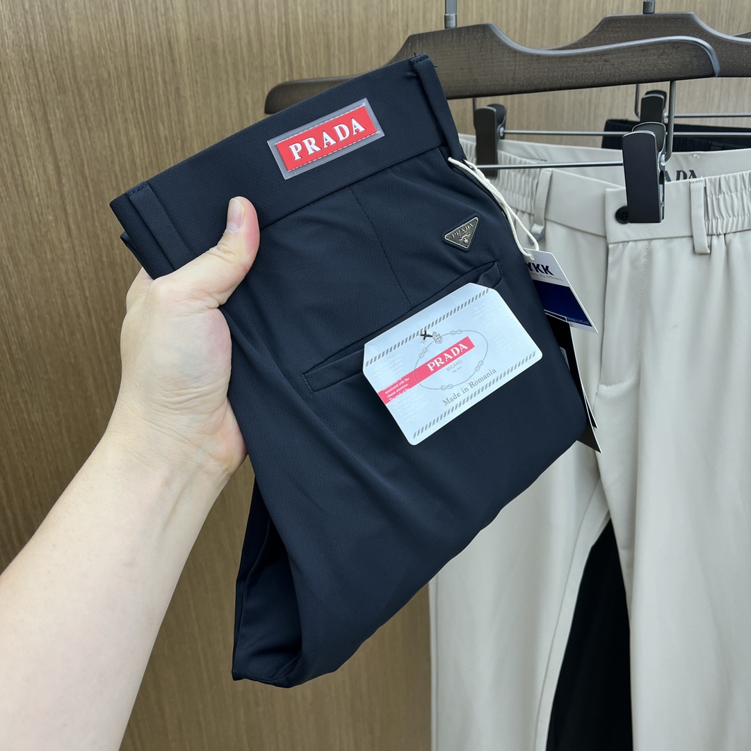 NO:126327,PD 1950ss Spring and Summer New Products, available on the official website simultaneously, men's high-end business casual trousers, high-end imported fabric, with elasticity, silicone letter pressing on the back, five combinations, namely classic and fashionable, combined tailor, unrestrained upper body effect, comfortable and breathable fax number 30-3837,,alexander wang19860909PD 1950ss春夏新品,官网同步有售,男士高端商务休闲西裤,高端进口面料,带弹力,后面采用硅胶字母压胶,五搭配,即经典又时尚,合体裁缝,上身效果无约束感 ,舒适透气fax 码数30-3837,,alexander wang,Men's clothing