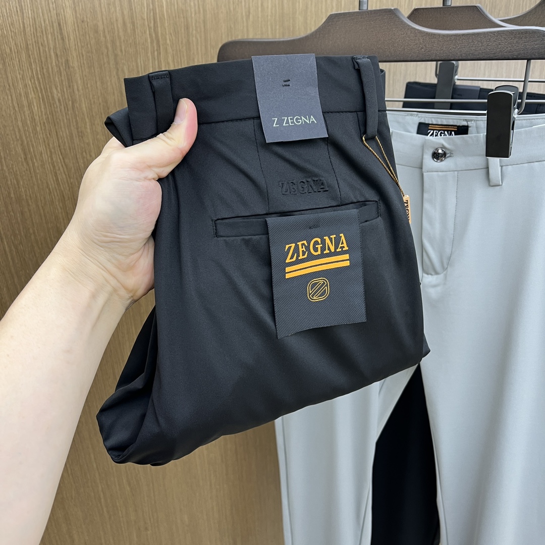 NO:126330,ZZ 1950ss Spring and Summer New Products, available on the official website simultaneously, men's high-end business casual trousers, high-end imported fabric, with elasticity, silicone letter pressing on the back, five combinations, namely classic and fashionable, combined tailor, unrestrained feeling of upper body effect, comfortable and breathable fax number 30-3837,,alexander wang19860909ZZ 1950ss春夏新品,官网同步有售,男士高端商务休闲西裤,高端进口面料,带弹力,后面采用硅胶字母压胶,五搭配,即经典又时尚,合体裁缝,上身效果无约束感 ,舒适透气fax 码数30-3837,,alexander wang,Men's clothing