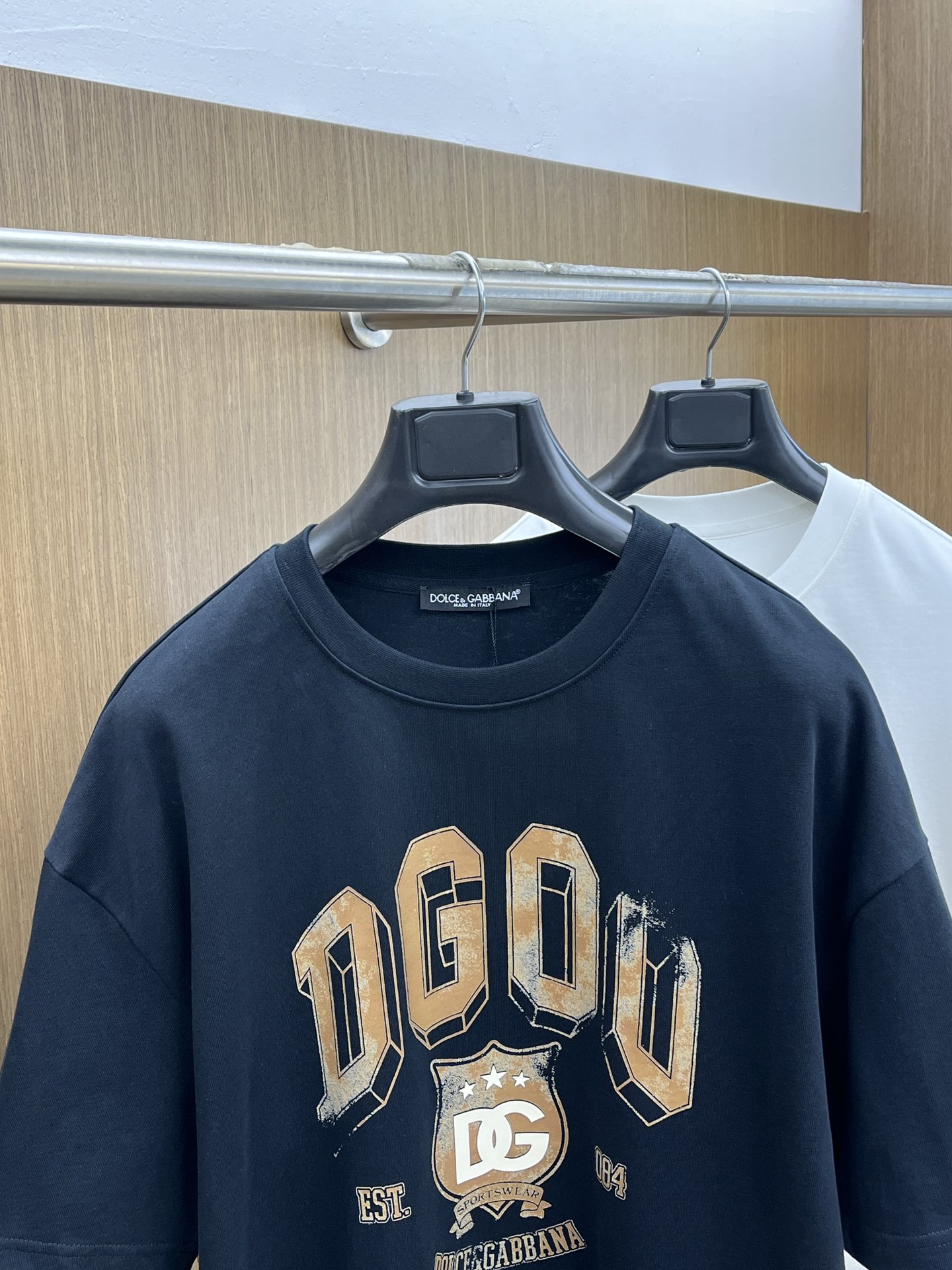  DG 🔥ss夏装新品 专柜在售 最新系列图案logo短袖T恤 必须人手一件的节奏！
进口顶极精梳棉面料