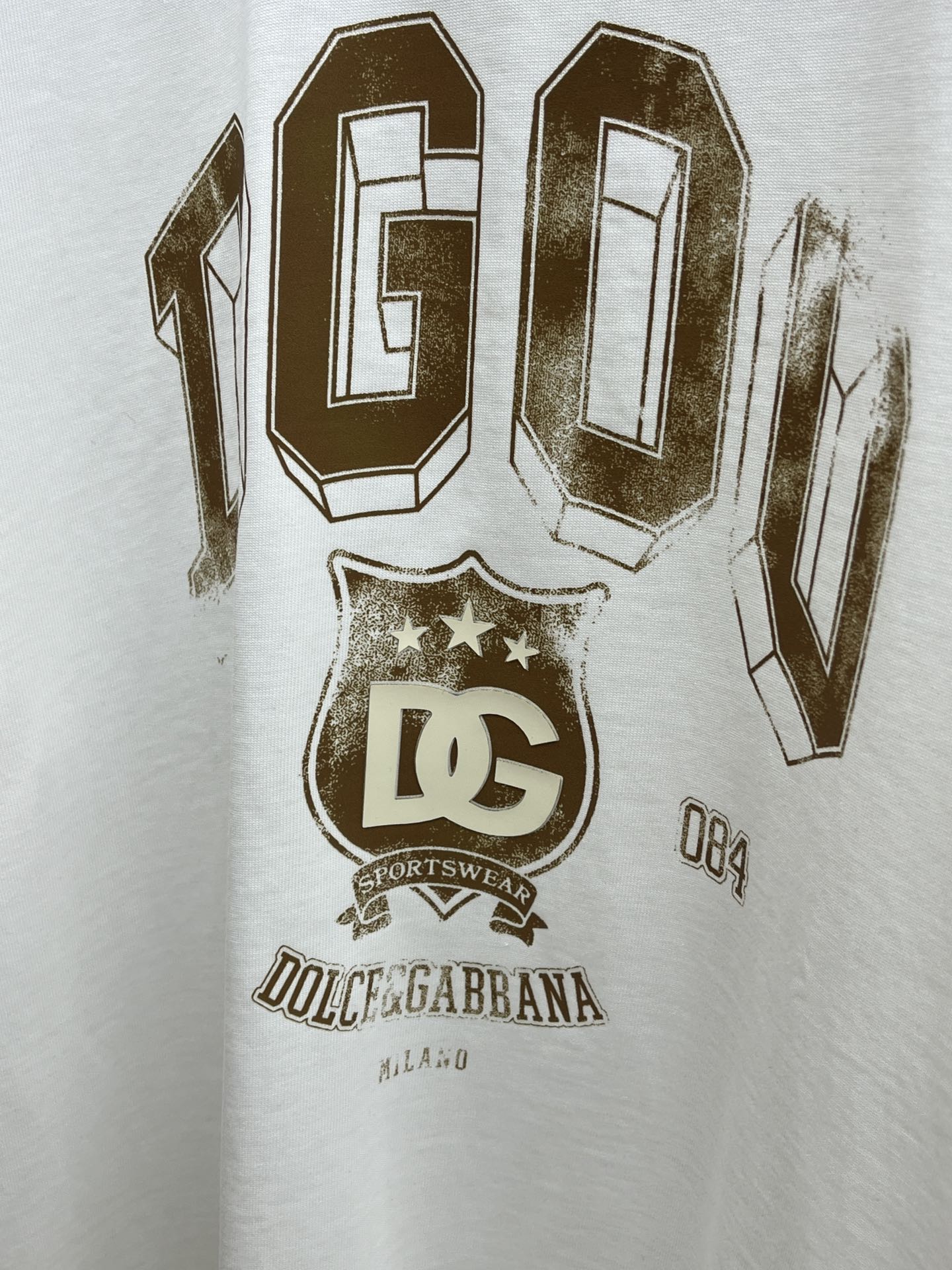 DG 🔥ss夏装新品 专柜在售 最新系列图案logo短袖T恤 必须人手一件的节奏！
进口顶极精梳棉面料