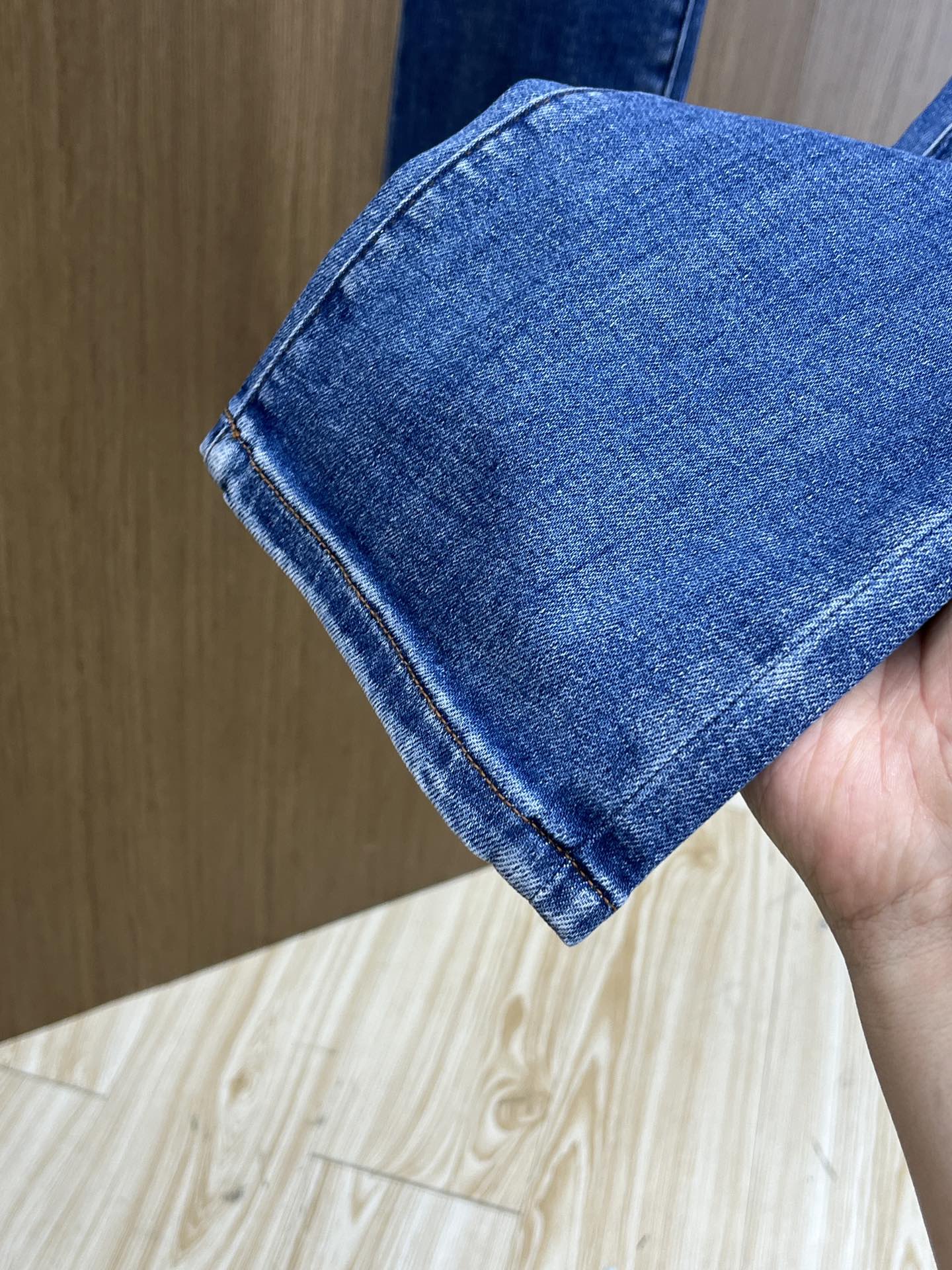 High-End Custom Quality Jeans: New Spring-Summer Collection with Original Fabric and Sizes - 图片 7