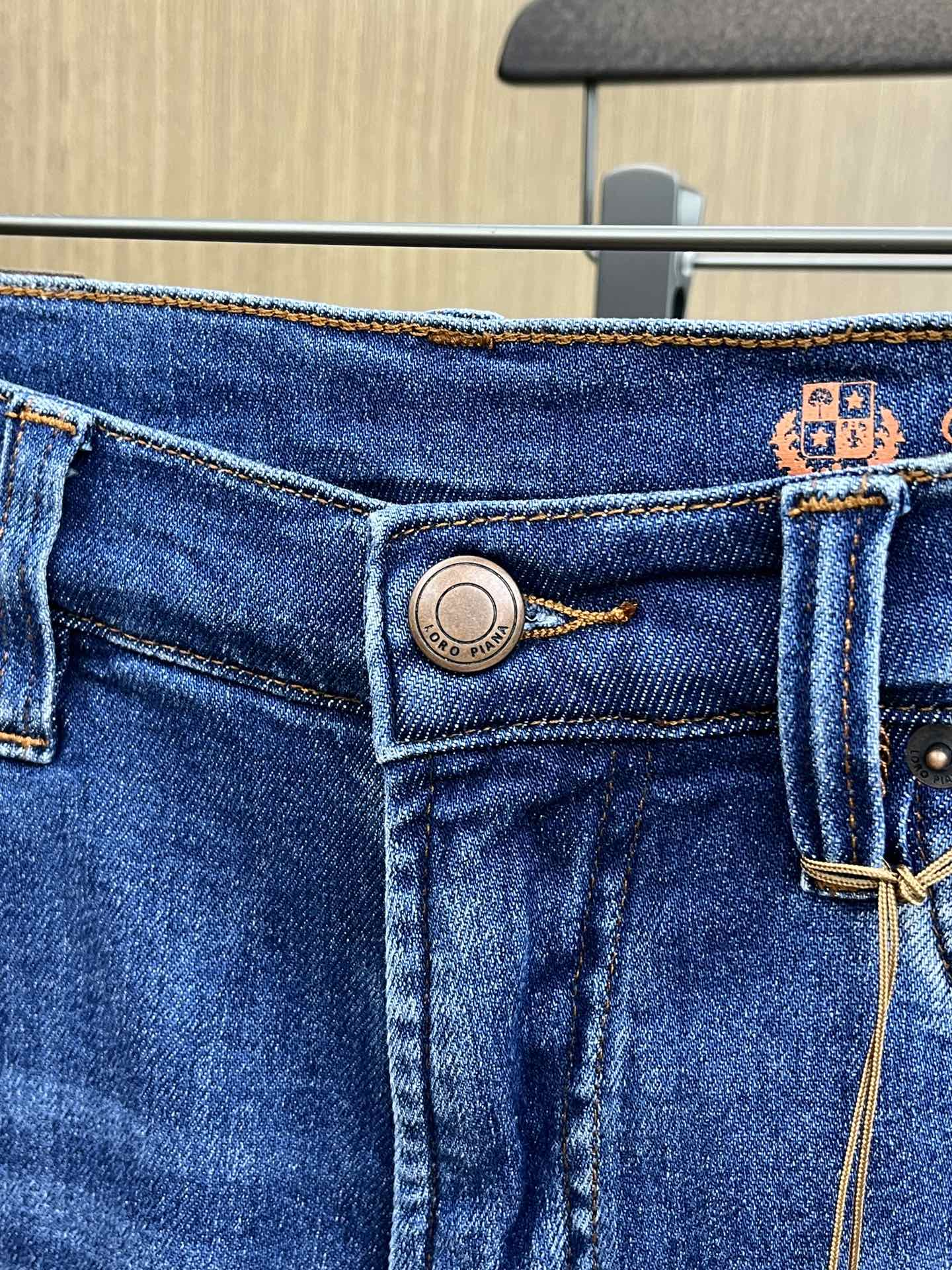 High-End Custom Quality Jeans: New Spring-Summer Collection with Original Fabric and Sizes - 图片 4