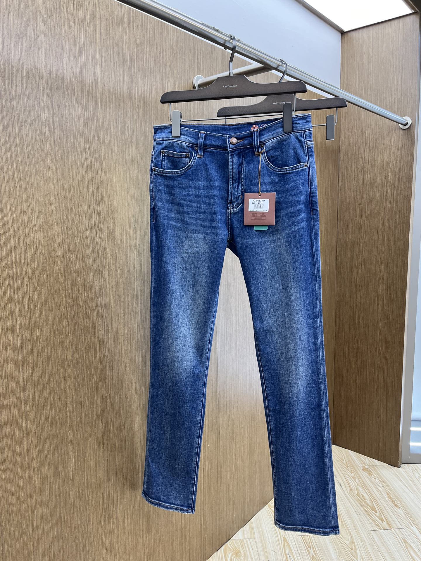 High-End Custom Quality Jeans: New Spring-Summer Collection with Original Fabric and Sizes - 图片 2