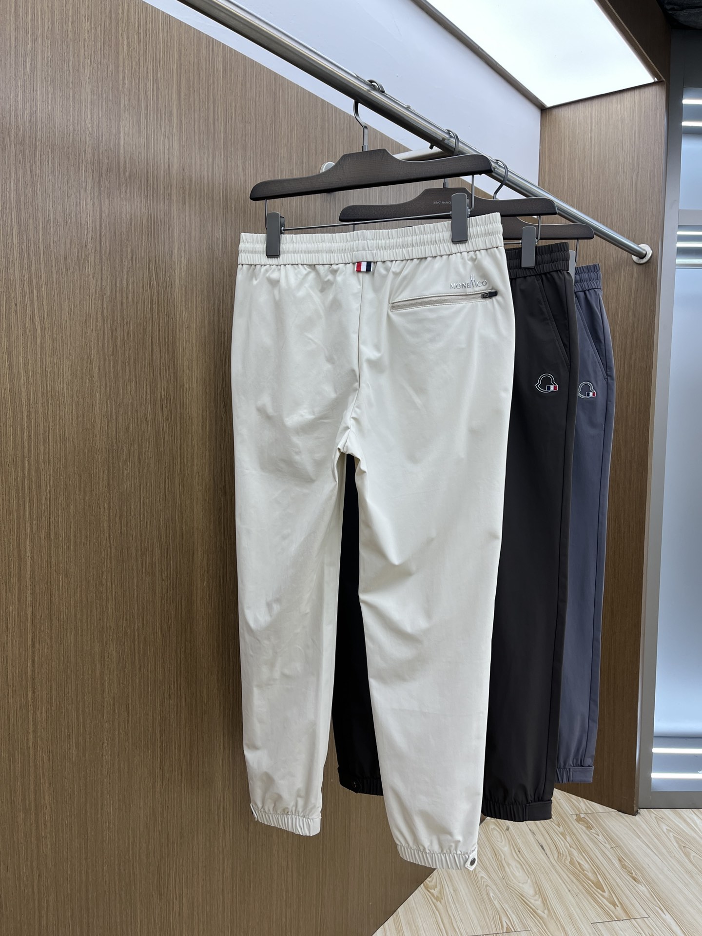  Mon 🔥🔥高端定制、2025早春薄款最新款休闲裤 柜台同步发售 小脚版型，进口固色面料 原版定制复刻