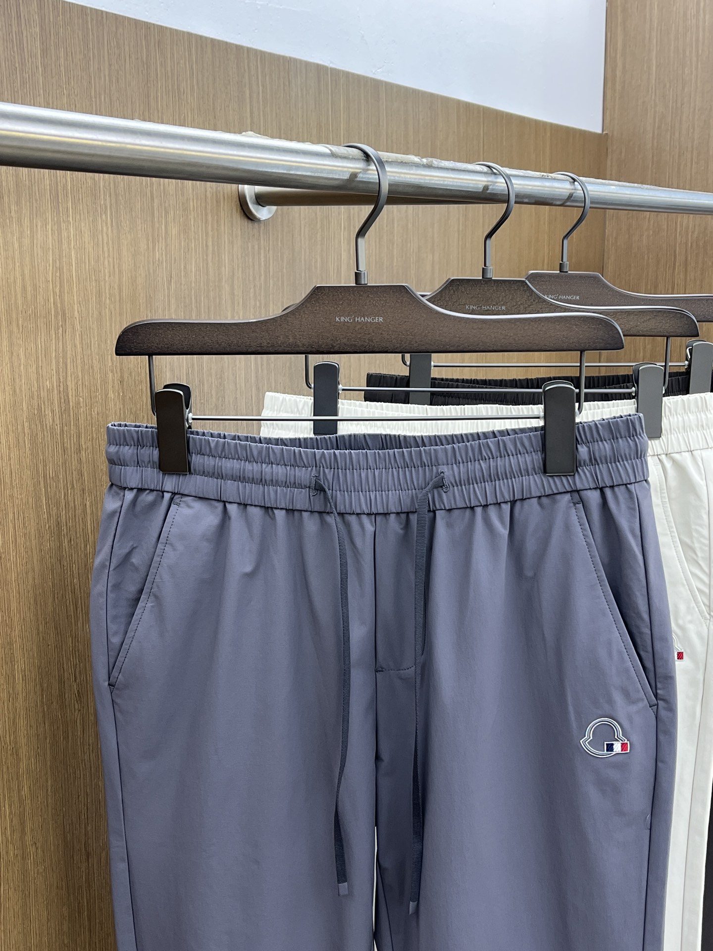  Mon 🔥🔥高端定制、2025早春薄款最新款休闲裤 柜台同步发售 小脚版型，进口固色面料 原版定制复刻