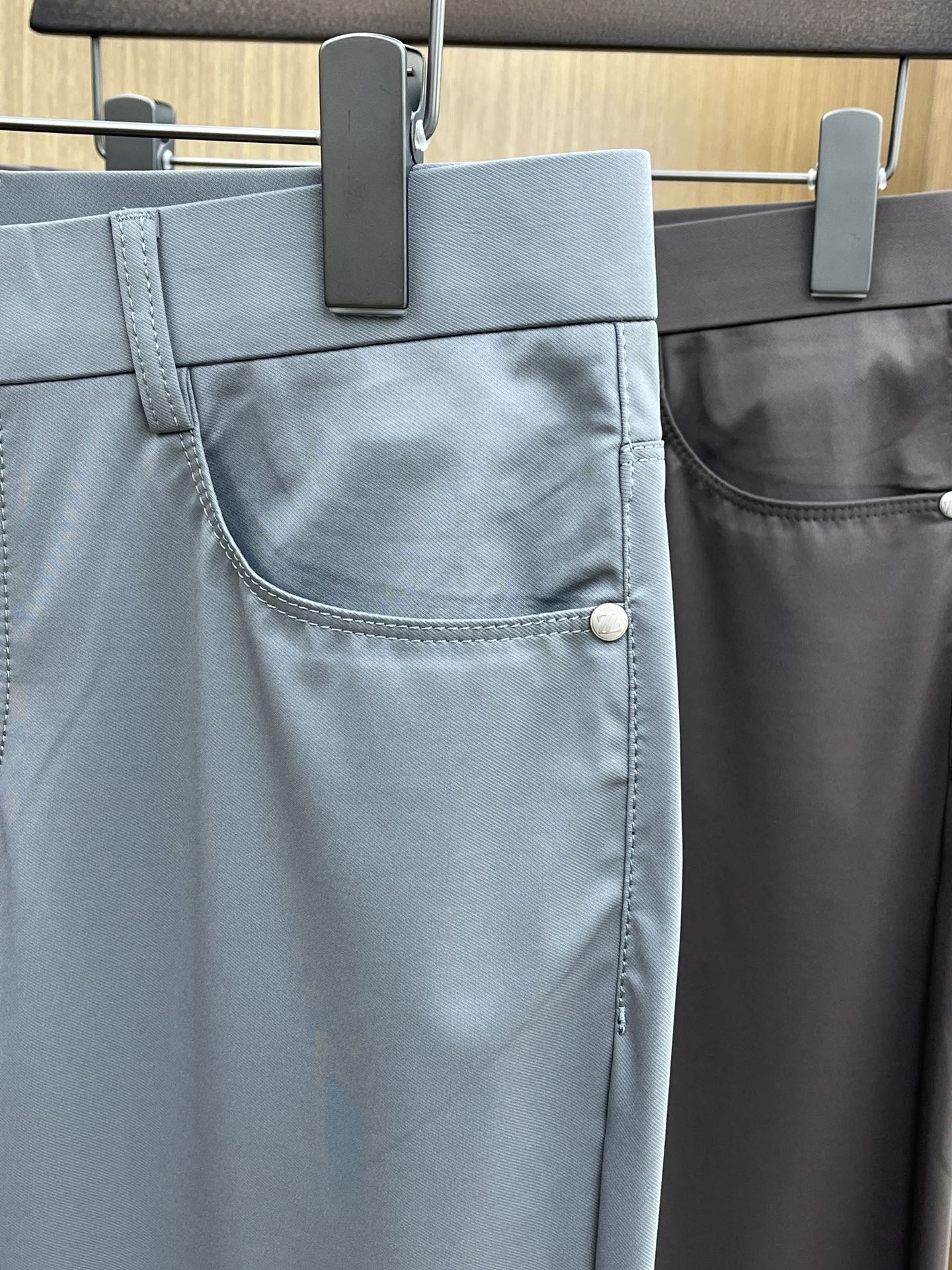  ZZ 🔥🔥高端定制、2025早春薄款最新款休闲裤 柜台同步发售 小脚版型，进口固色面料 原版定制复刻 