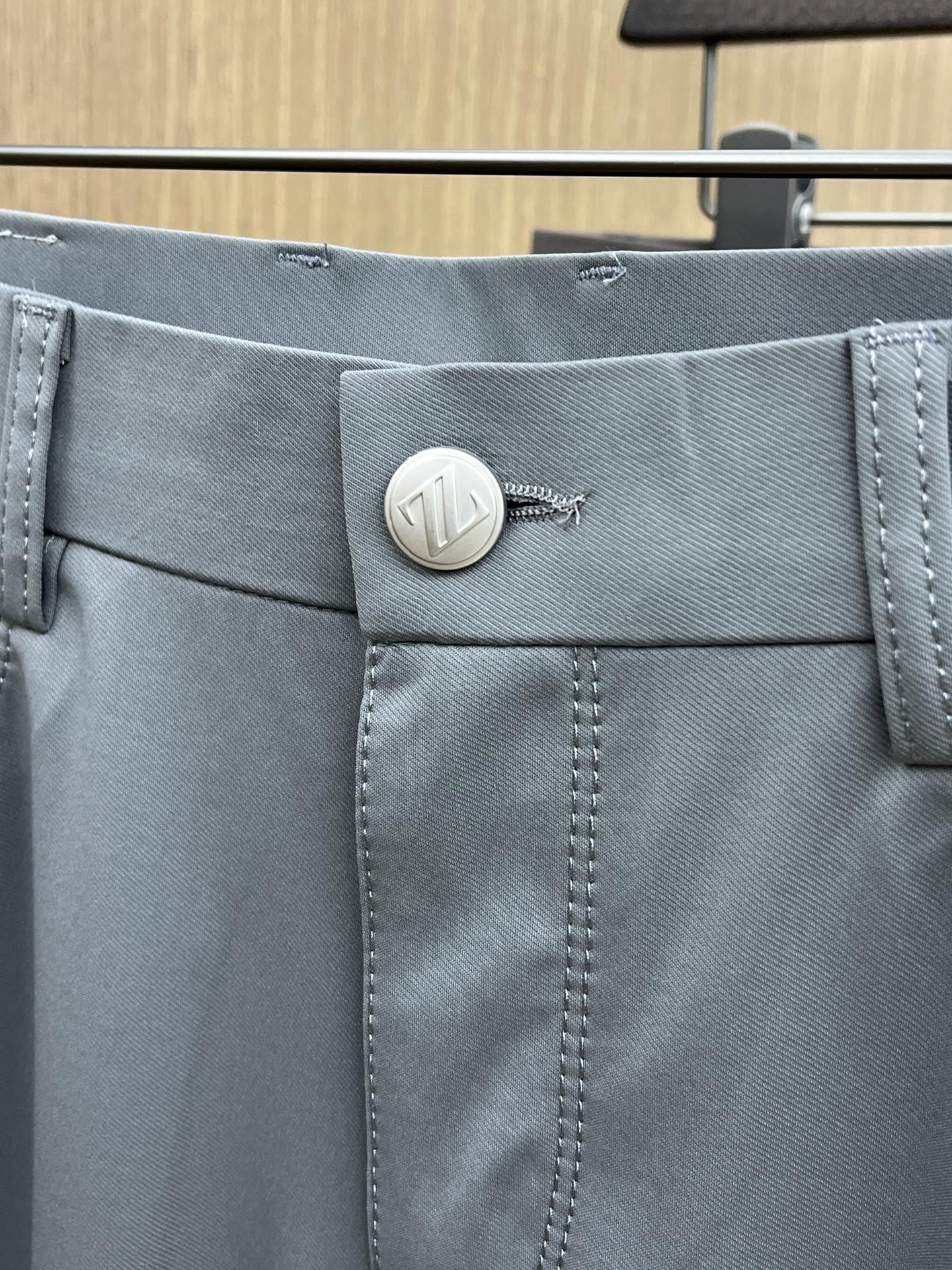  ZZ 🔥🔥高端定制、2025早春薄款最新款休闲裤 柜台同步发售 小脚版型，进口固色面料 原版定制复刻 