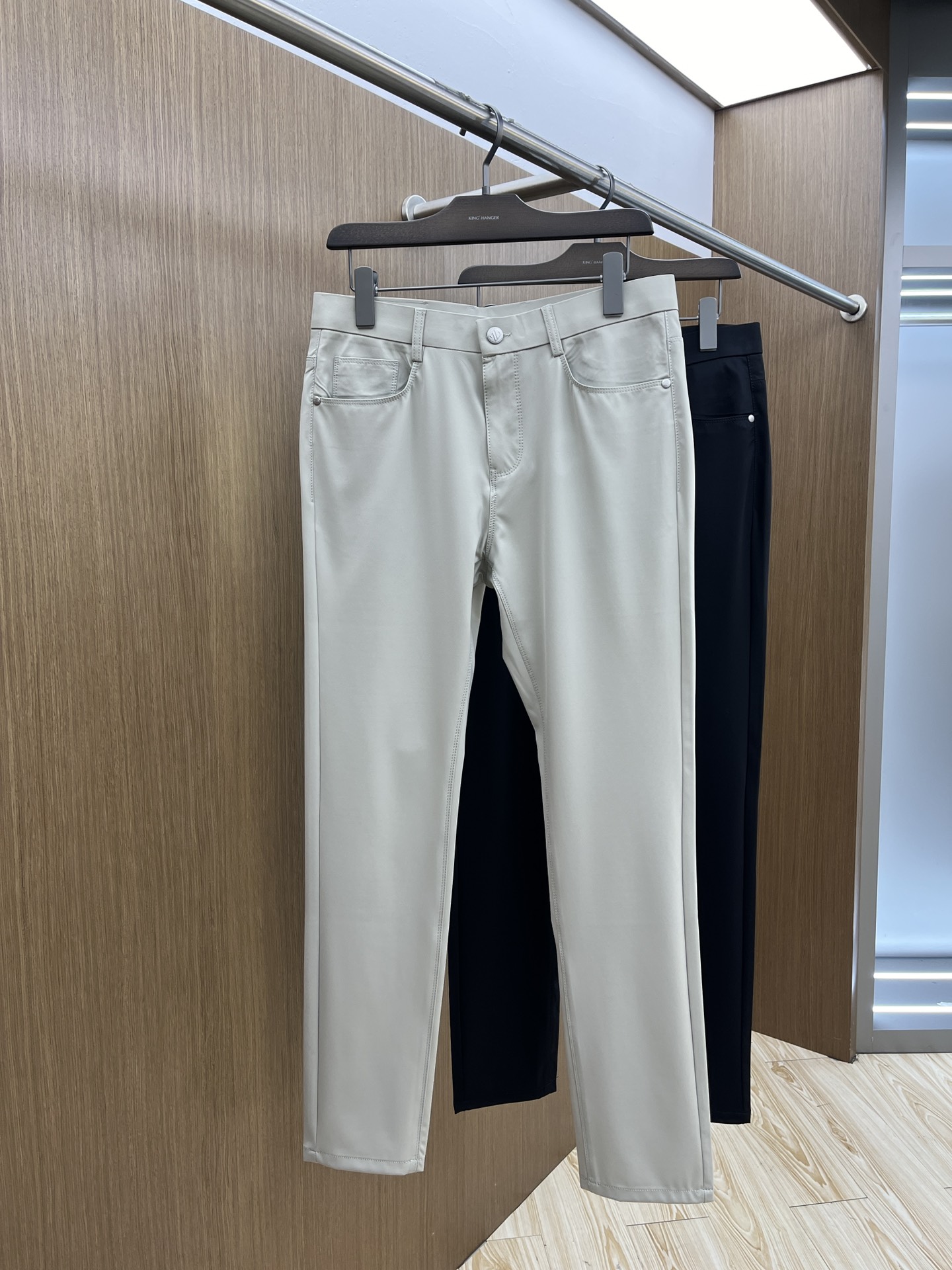  ZZ 🔥🔥高端定制、2025早春薄款最新款休闲裤 柜台同步发售 小脚版型，进口固色面料 原版定制复刻 