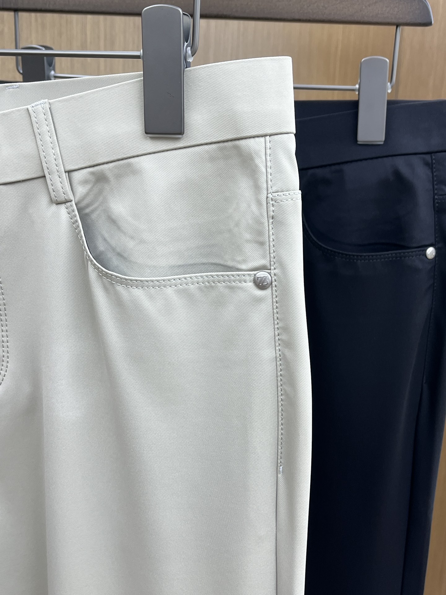  ZZ 🔥🔥高端定制、2025早春薄款最新款休闲裤 柜台同步发售 小脚版型，进口固色面料 原版定制复刻 