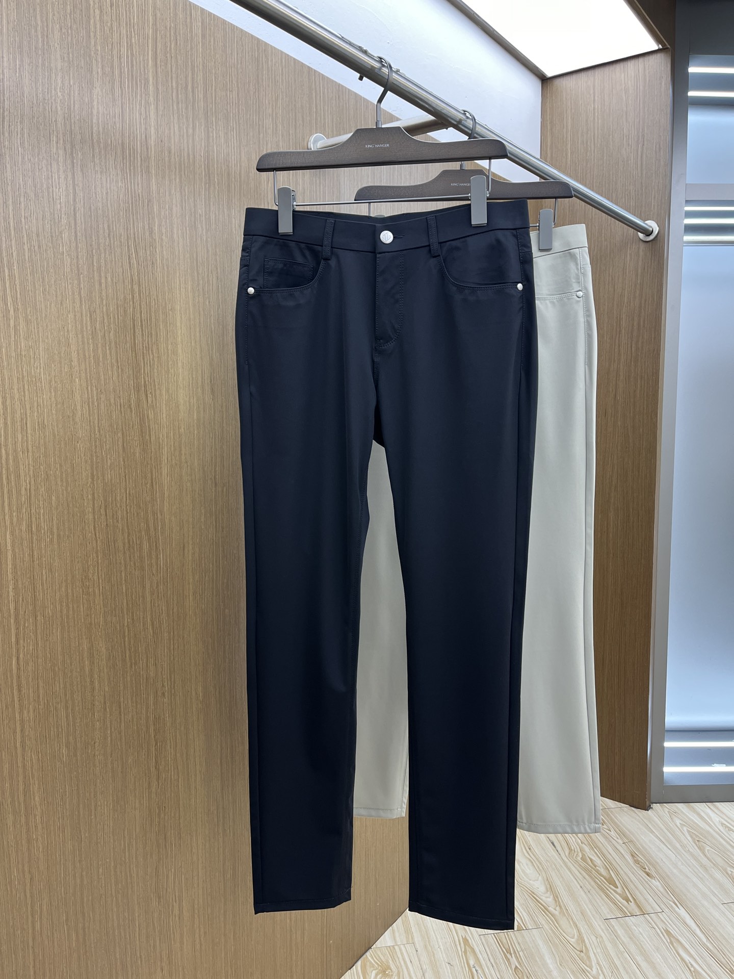  ZZ 🔥🔥高端定制、2025早春薄款最新款休闲裤 柜台同步发售 小脚版型，进口固色面料 原版定制复刻 