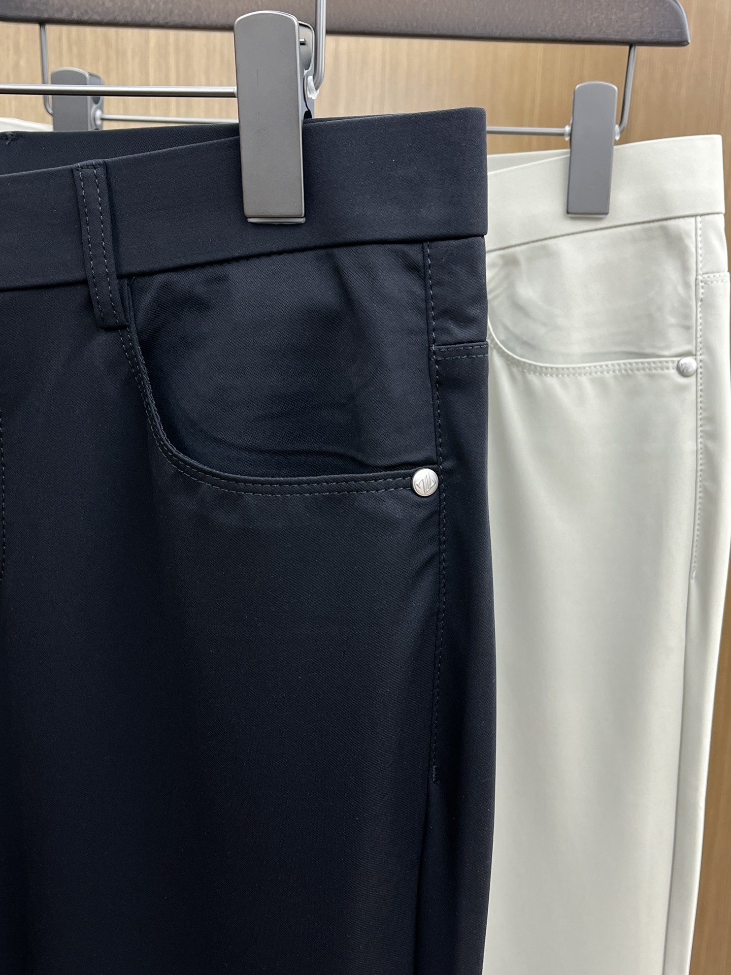  ZZ 🔥🔥高端定制、2025早春薄款最新款休闲裤 柜台同步发售 小脚版型，进口固色面料 原版定制复刻 