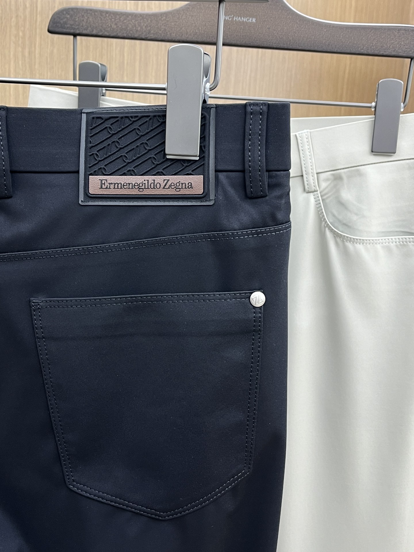  ZZ 🔥🔥高端定制、2025早春薄款最新款休闲裤 柜台同步发售 小脚版型，进口固色面料 原版定制复刻 