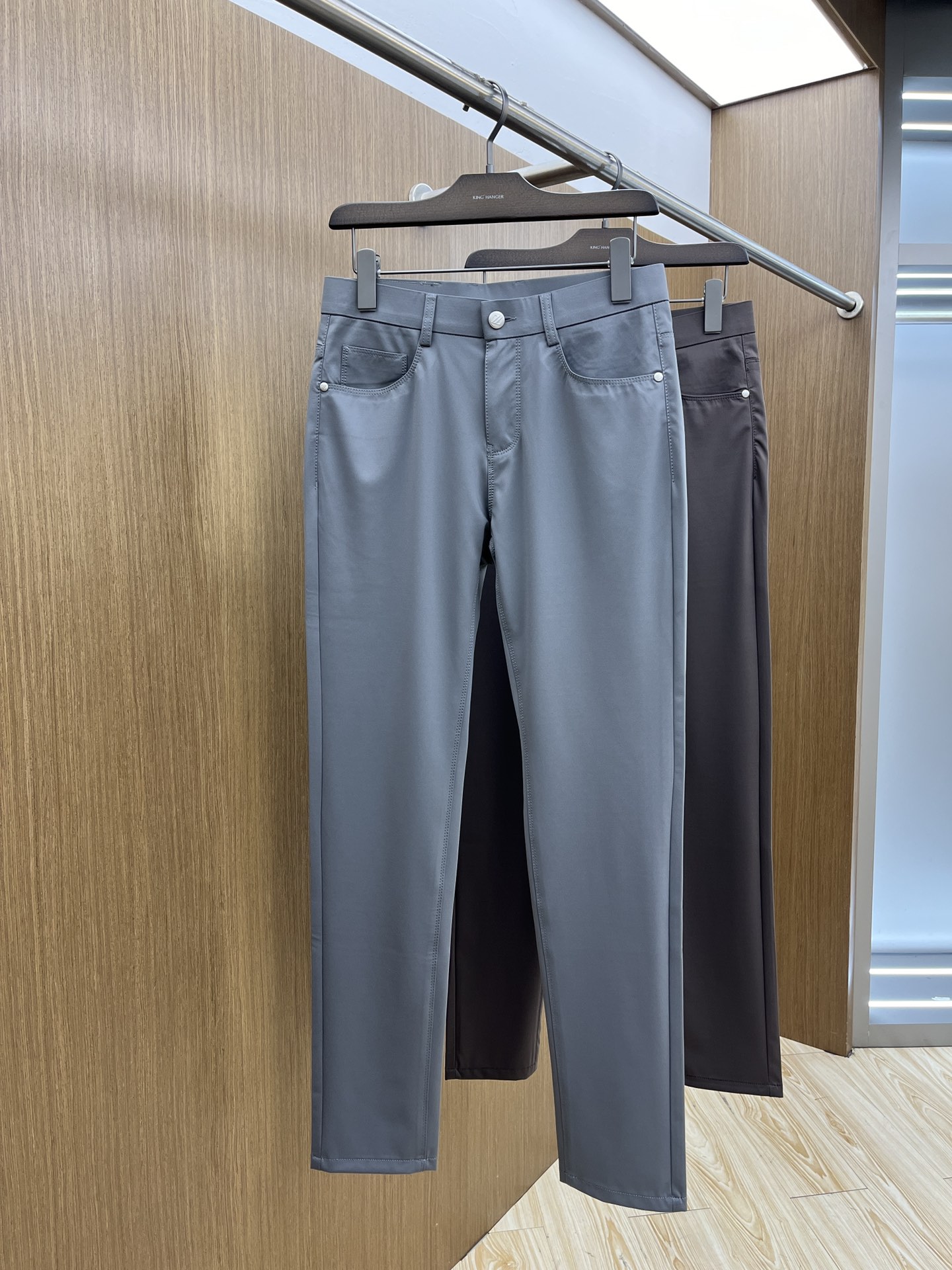  ZZ 🔥🔥高端定制、2025早春薄款最新款休闲裤 柜台同步发售 小脚版型，进口固色面料 原版定制复刻 