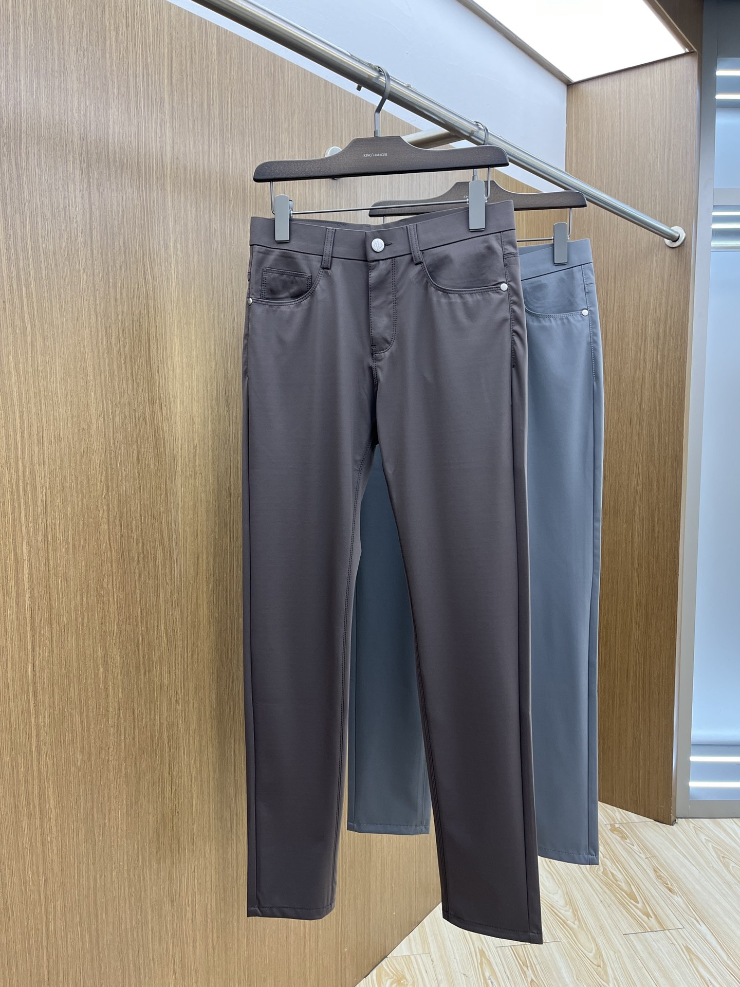  ZZ 🔥🔥高端定制、2025早春薄款最新款休闲裤 柜台同步发售 小脚版型，进口固色面料 原版定制复刻 