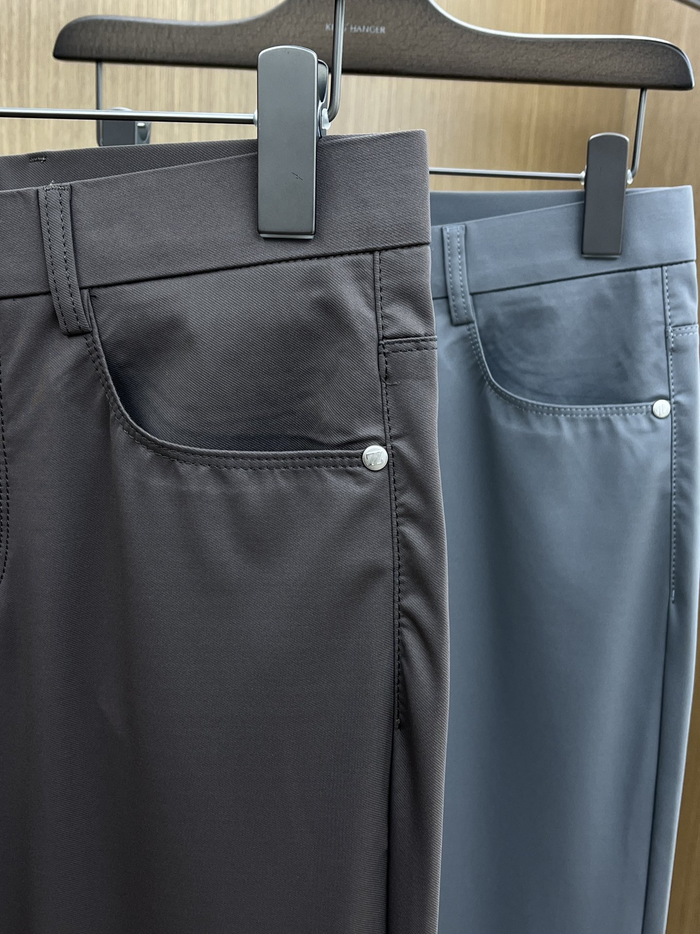  ZZ 🔥🔥高端定制、2025早春薄款最新款休闲裤 柜台同步发售 小脚版型，进口固色面料 原版定制复刻 