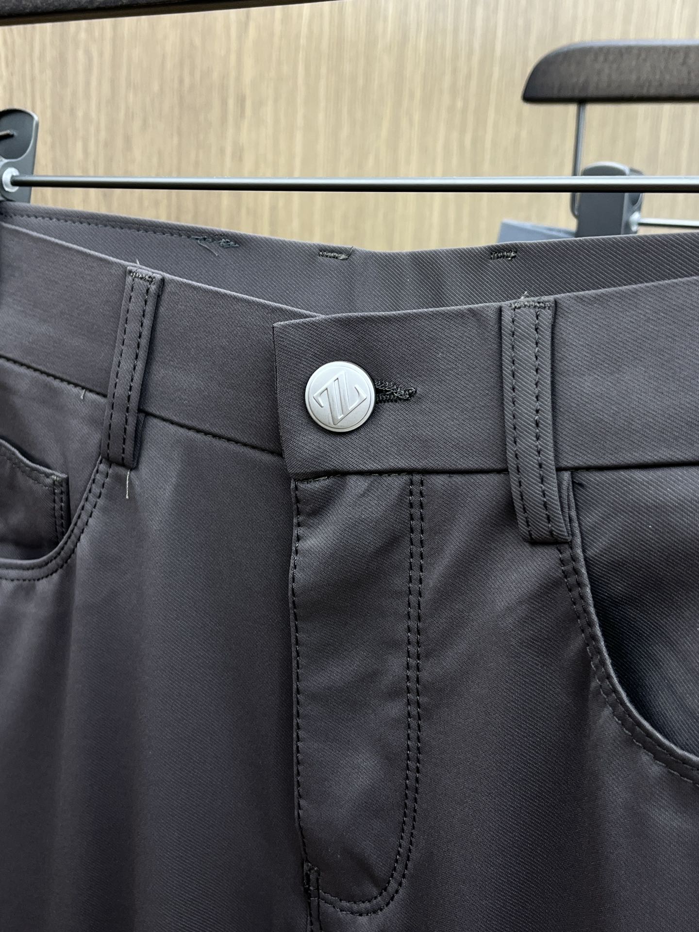  ZZ 🔥🔥高端定制、2025早春薄款最新款休闲裤 柜台同步发售 小脚版型，进口固色面料 原版定制复刻 