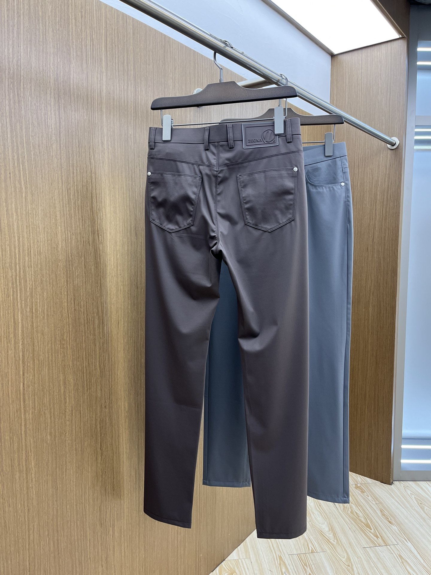  ZZ 🔥🔥高端定制、2025早春薄款最新款休闲裤 柜台同步发售 小脚版型，进口固色面料 原版定制复刻 