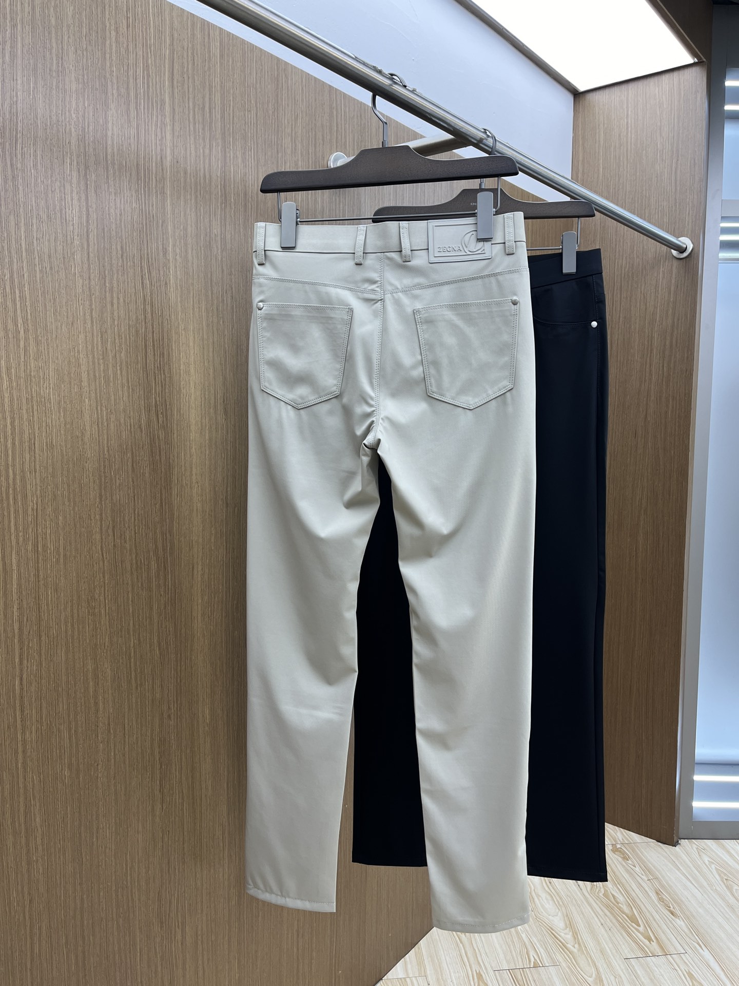  ZZ 🔥🔥高端定制、2025早春薄款最新款休闲裤 柜台同步发售 小脚版型，进口固色面料 原版定制复刻 