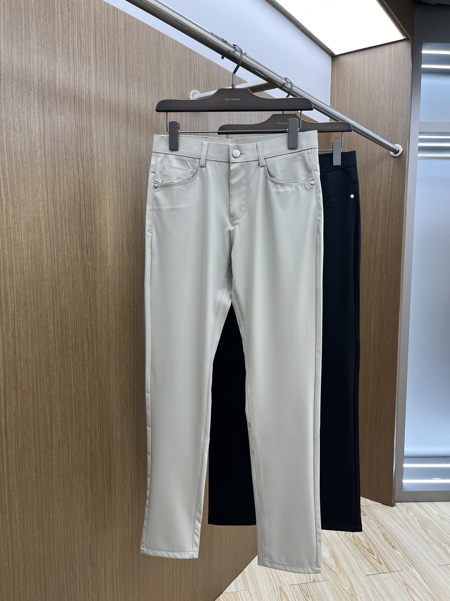  ZZ 🔥🔥高端定制、2025早春薄款最新款休闲裤 柜台同步发售 小脚版型，进口固色面料 原版定制复刻 