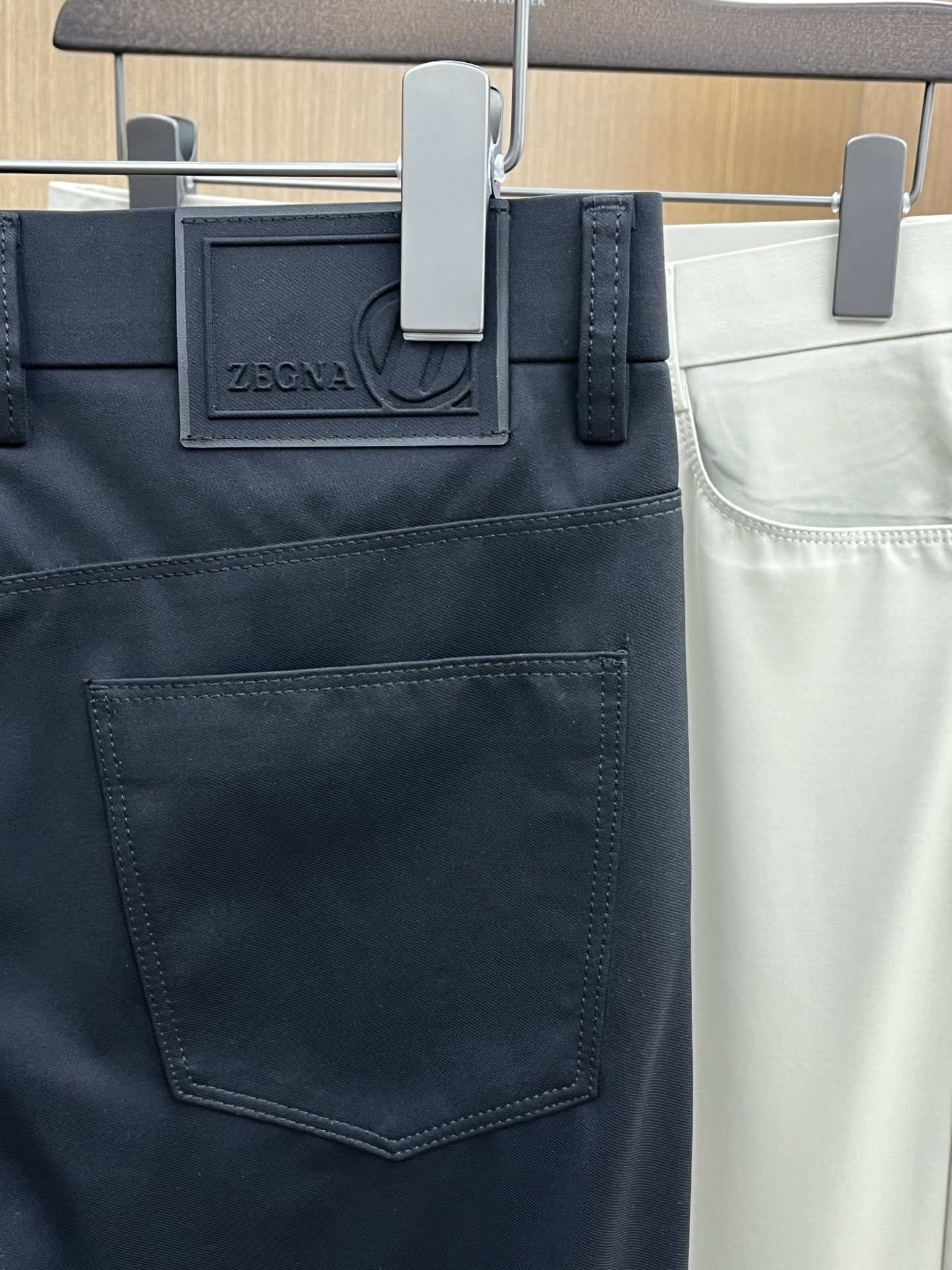  ZZ 🔥🔥高端定制、2025早春薄款最新款休闲裤 柜台同步发售 小脚版型，进口固色面料 原版定制复刻 