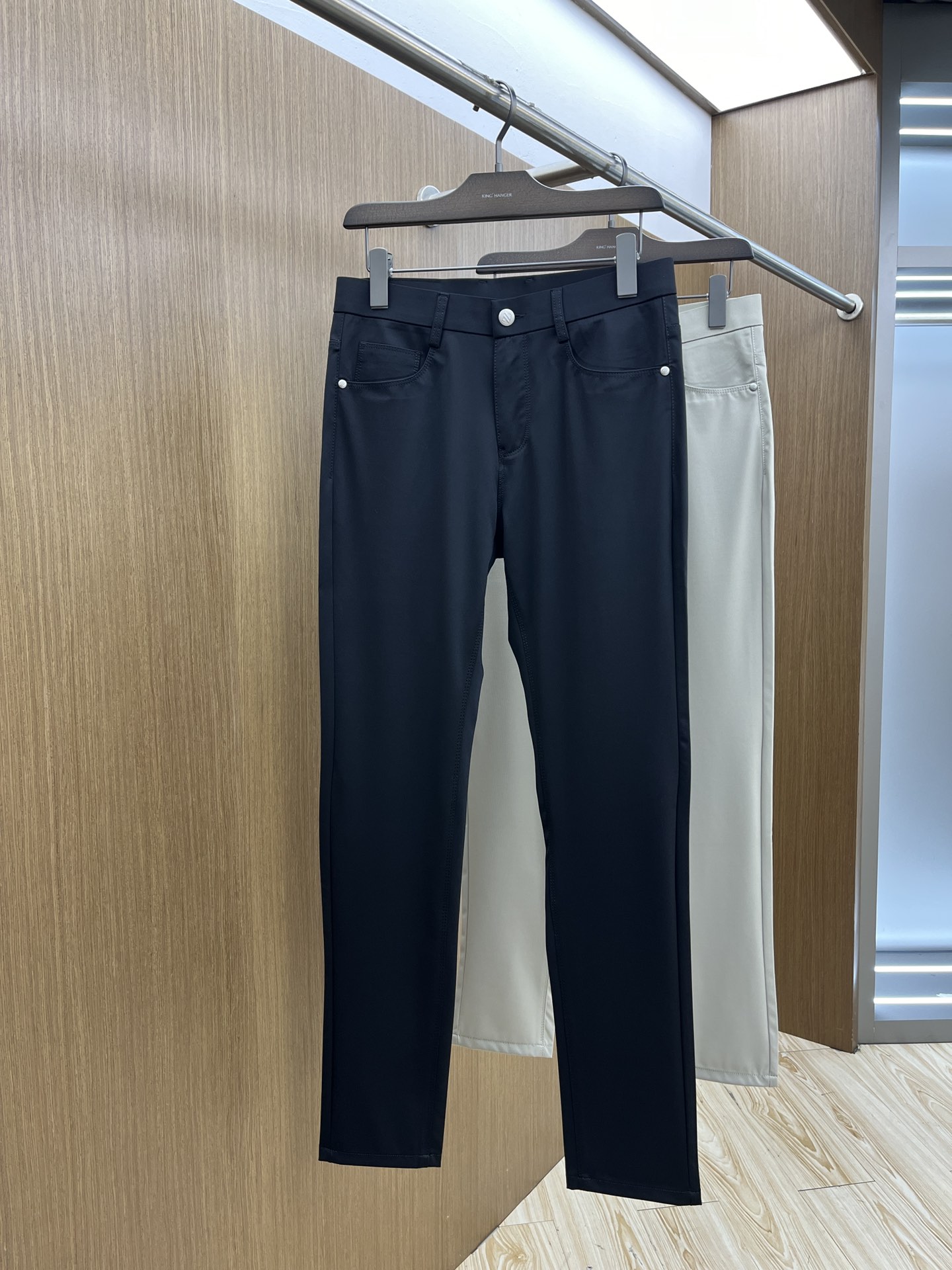  ZZ 🔥🔥高端定制、2025早春薄款最新款休闲裤 柜台同步发售 小脚版型，进口固色面料 原版定制复刻 